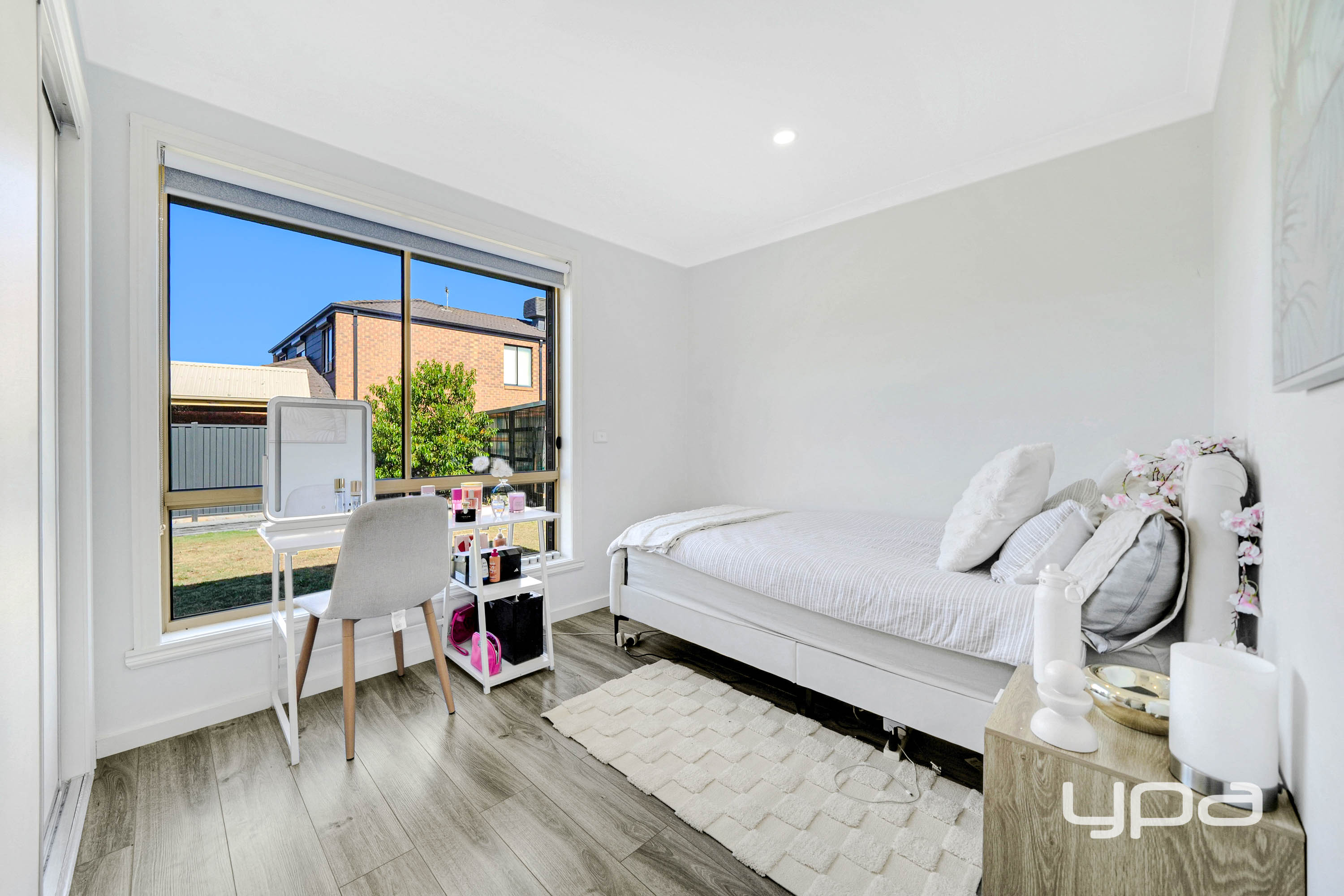 3-bedroom house at 34 LOCKWOOD DRIVE, Roxburgh Park VIC 3064, Hume, Victoria