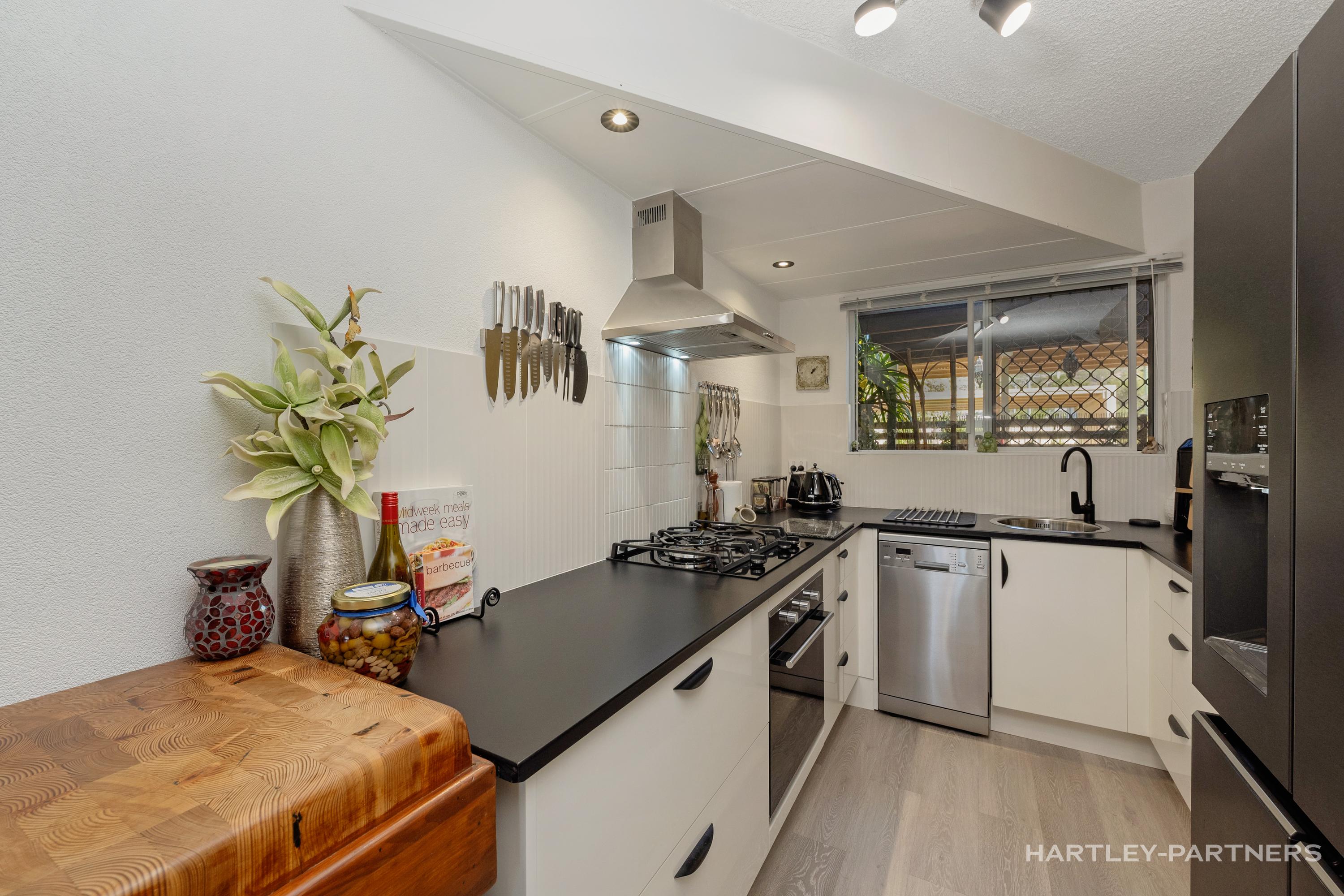 2-bedroom unit at 4 22 Stuart Street, North Ward QLD 4810, Townsville, Queensland