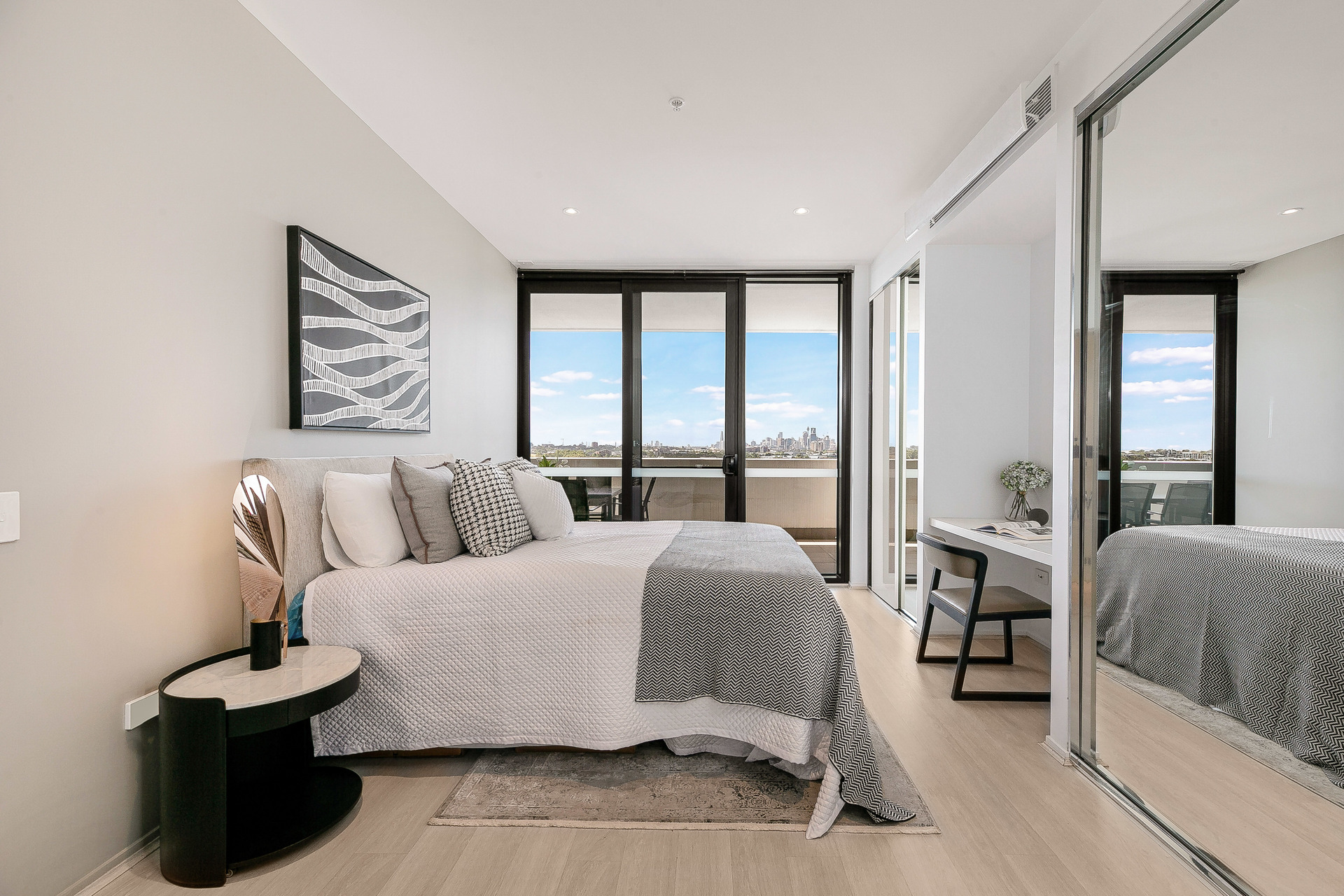 NORTH TOWER 1003 669 GARDENERS ROAD, MASCOT NSW 2020 - Image 5