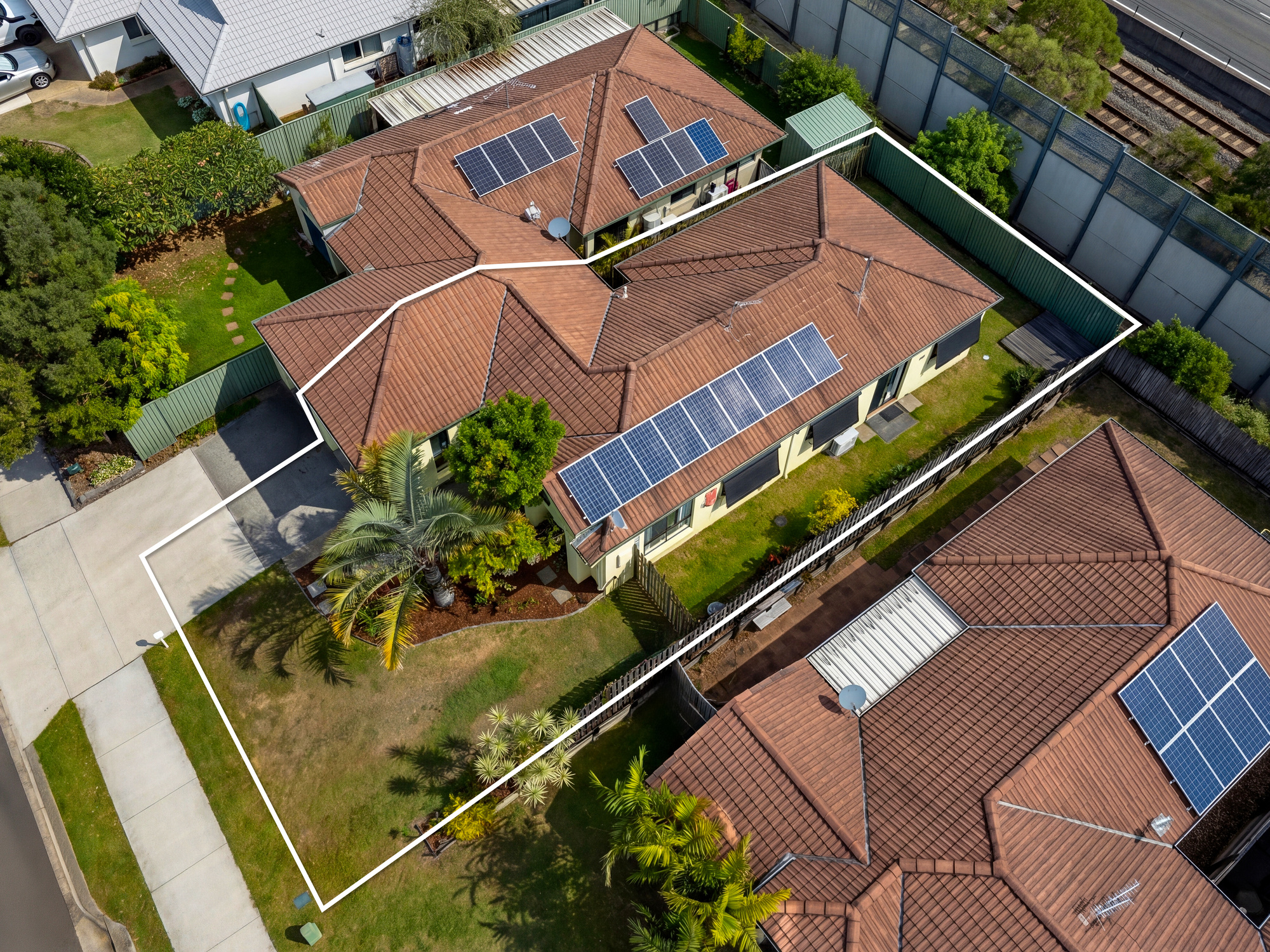 3-bedroom unit at 2 100 GREENACRE DRIVE, PARKWOOD QLD 4214, Gold Coast, Queensland
