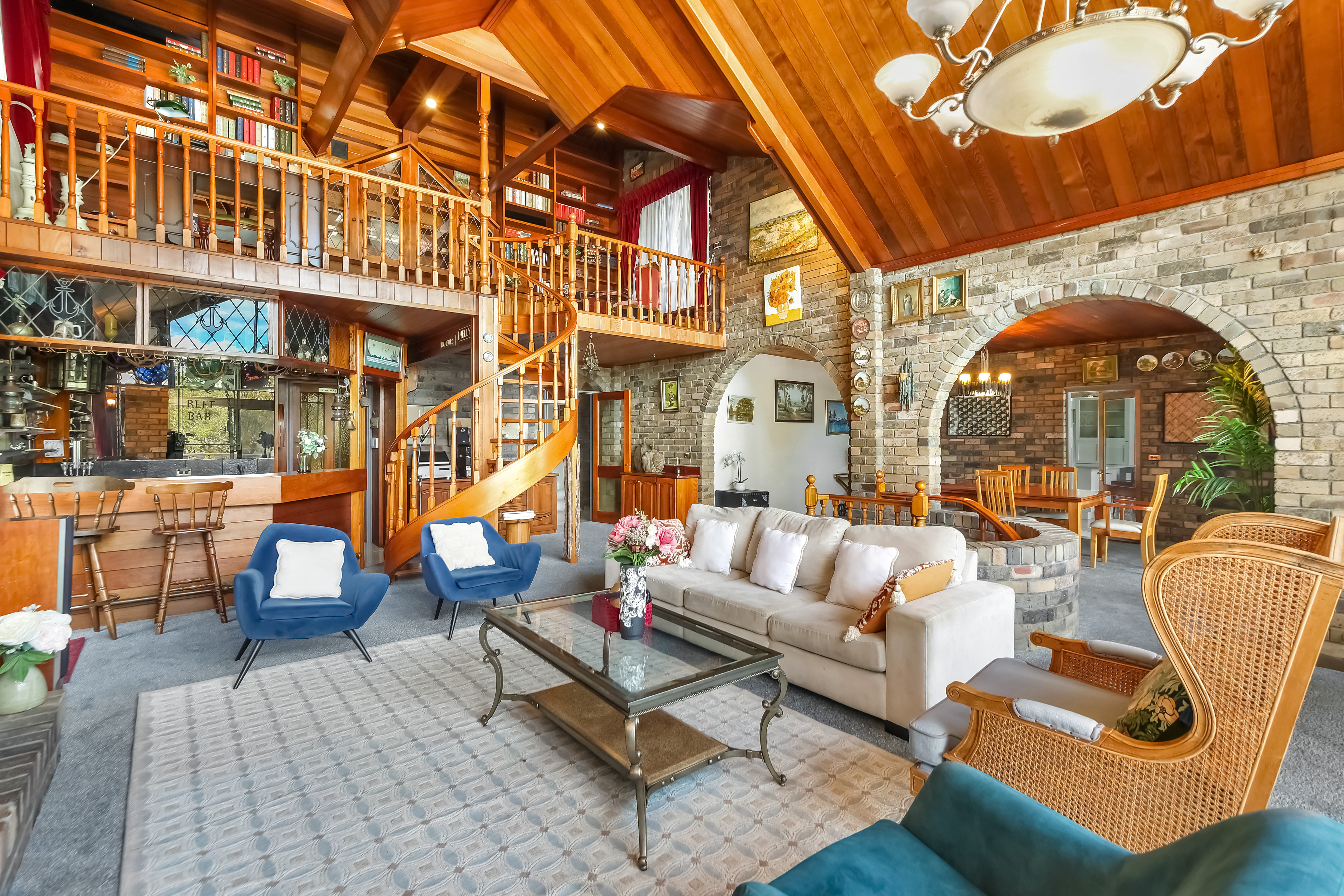 126 DALEY AVENUE, Daleys Point NSW 2257 - Image 10