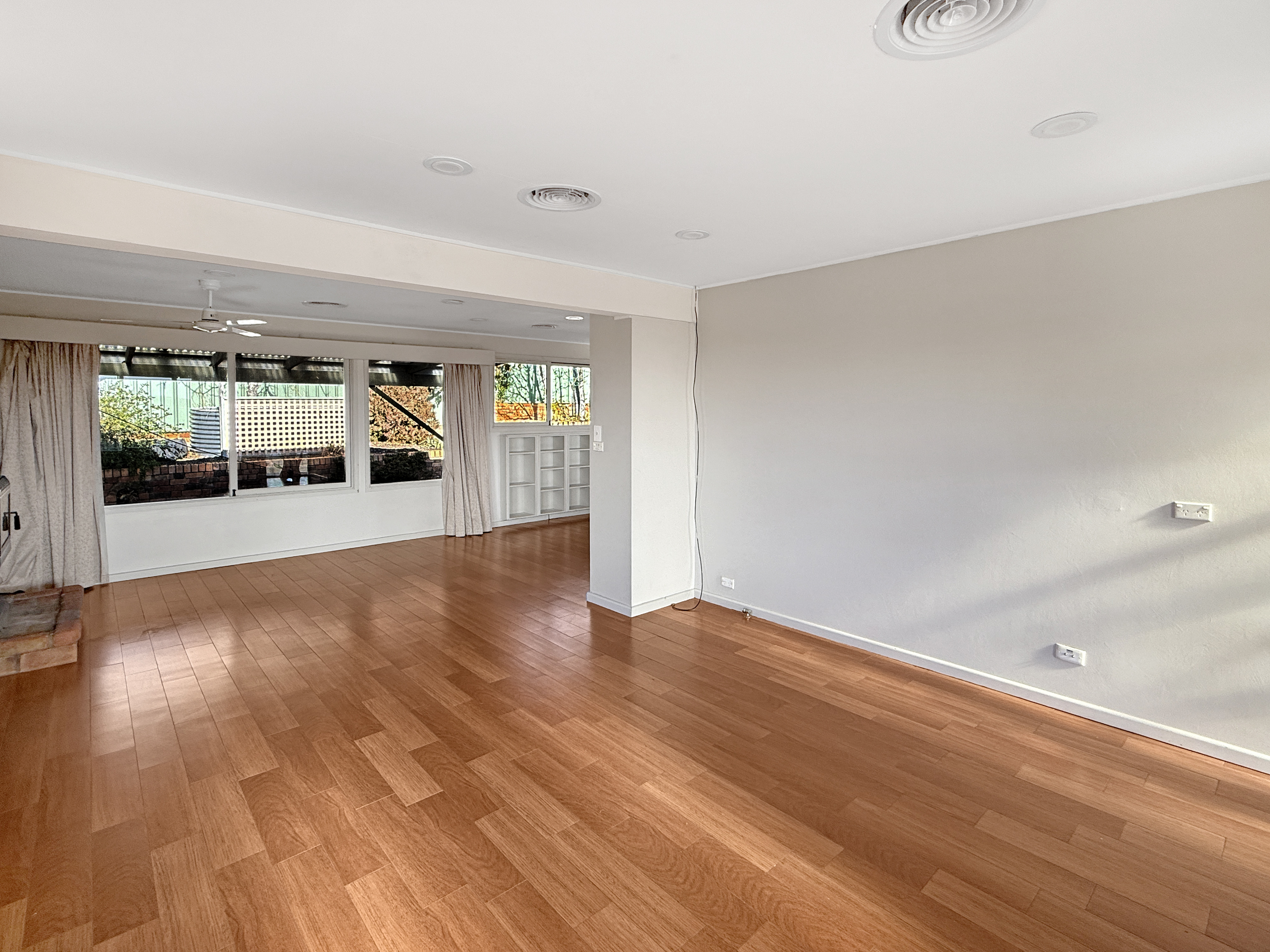 5-bedroom house at 18 Warra Street, Cooma, NSW 2630, Snowy Monaro, New South Wales