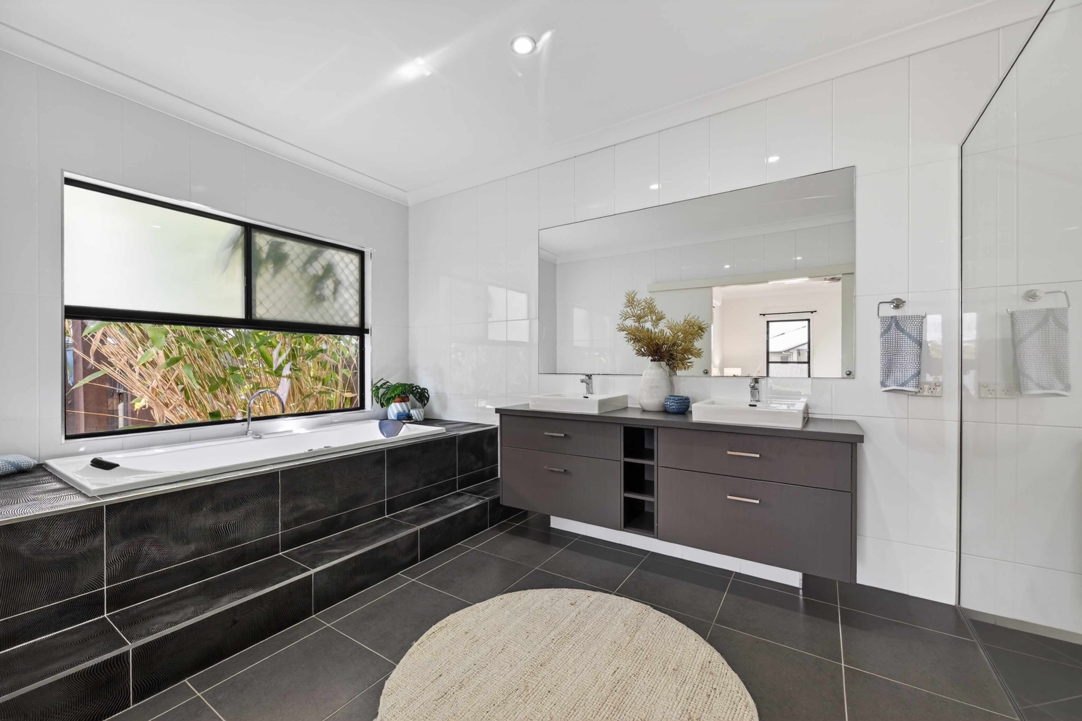 33 BEACH OAK DRIVE, Mount Low QLD 4818 - Image 10