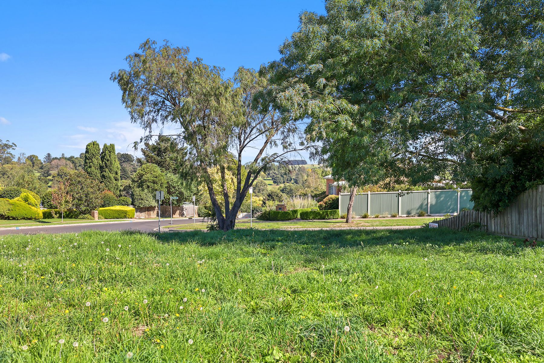 2 Willow Crescent, Warragul, VIC 3820 - Image 8