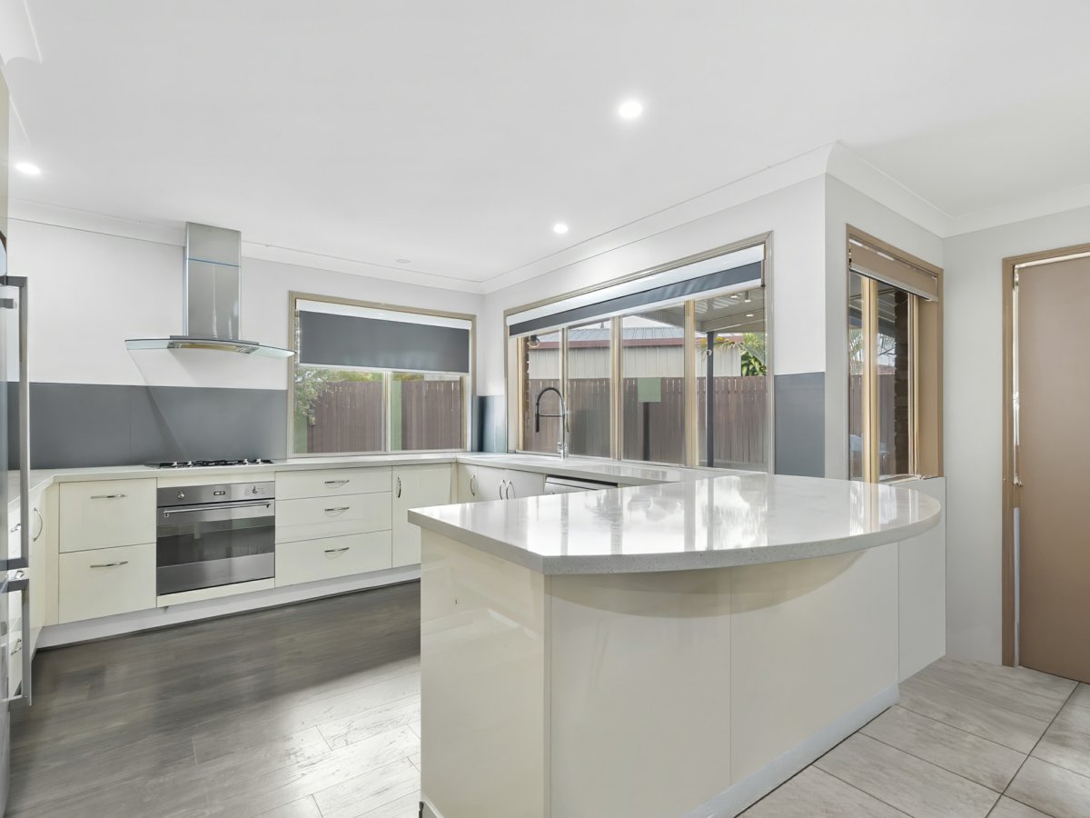 23 CAPSTAN COURT, Banksia Beach QLD 4507 - Image 7