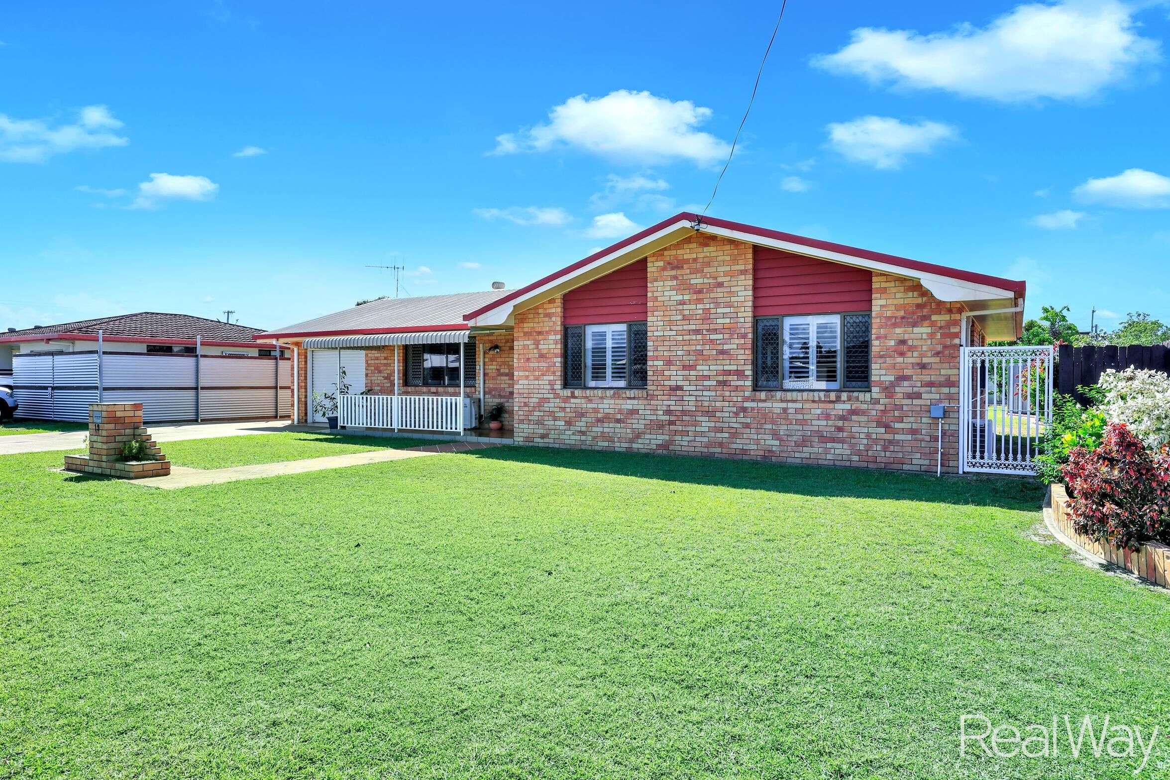 19 Brady Street, Avenell Heights, QLD 4670 - Image 4
