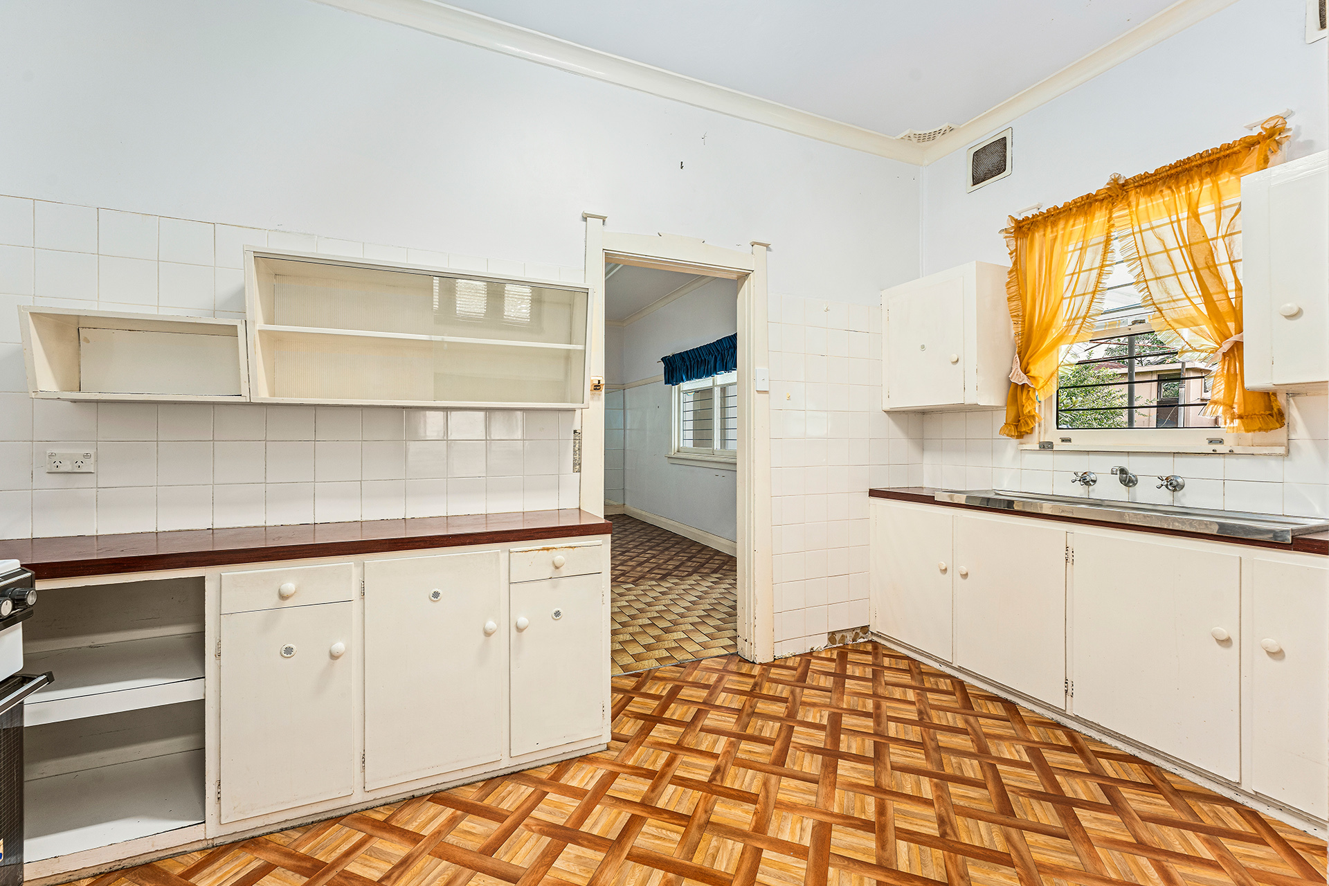 64 ATCHISON STREET, Wollongong NSW 2500 - Image 4