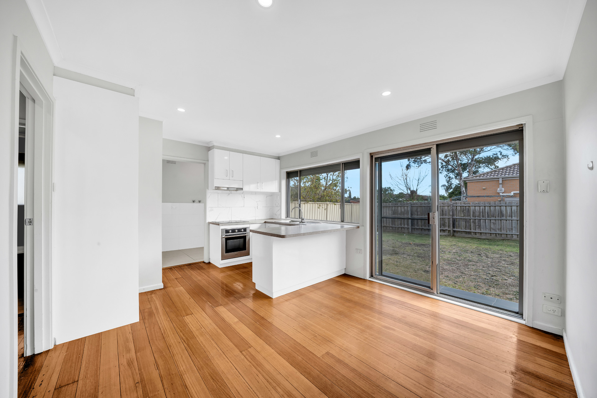 28 BRANTON ROAD, Hoppers Crossing VIC 3029 - Image 5