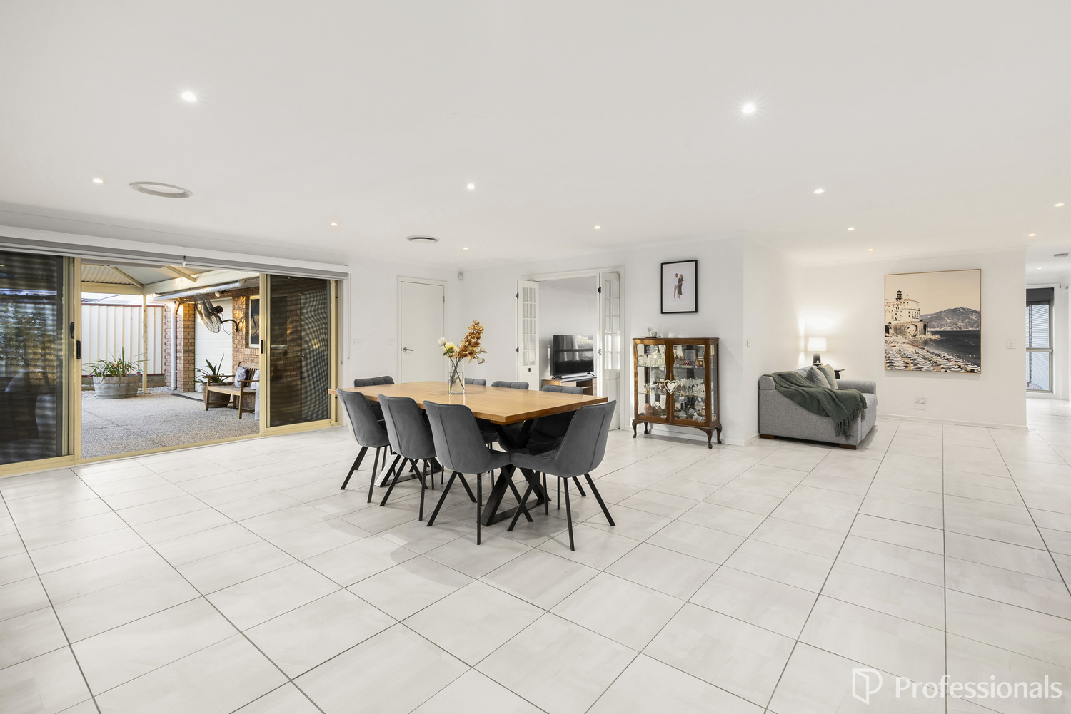 5-bedroom house at 11 Eagle Terrace, Taylors Lakes, VIC 3038, Brimbank, Victoria