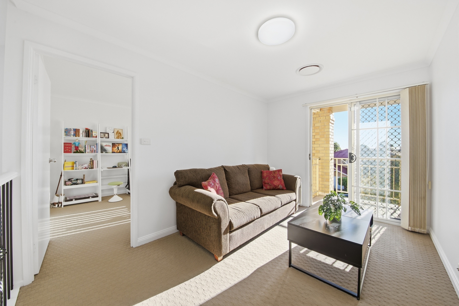 3 CRYSTAL WAY, Mount Annan NSW 2567 - Image 7