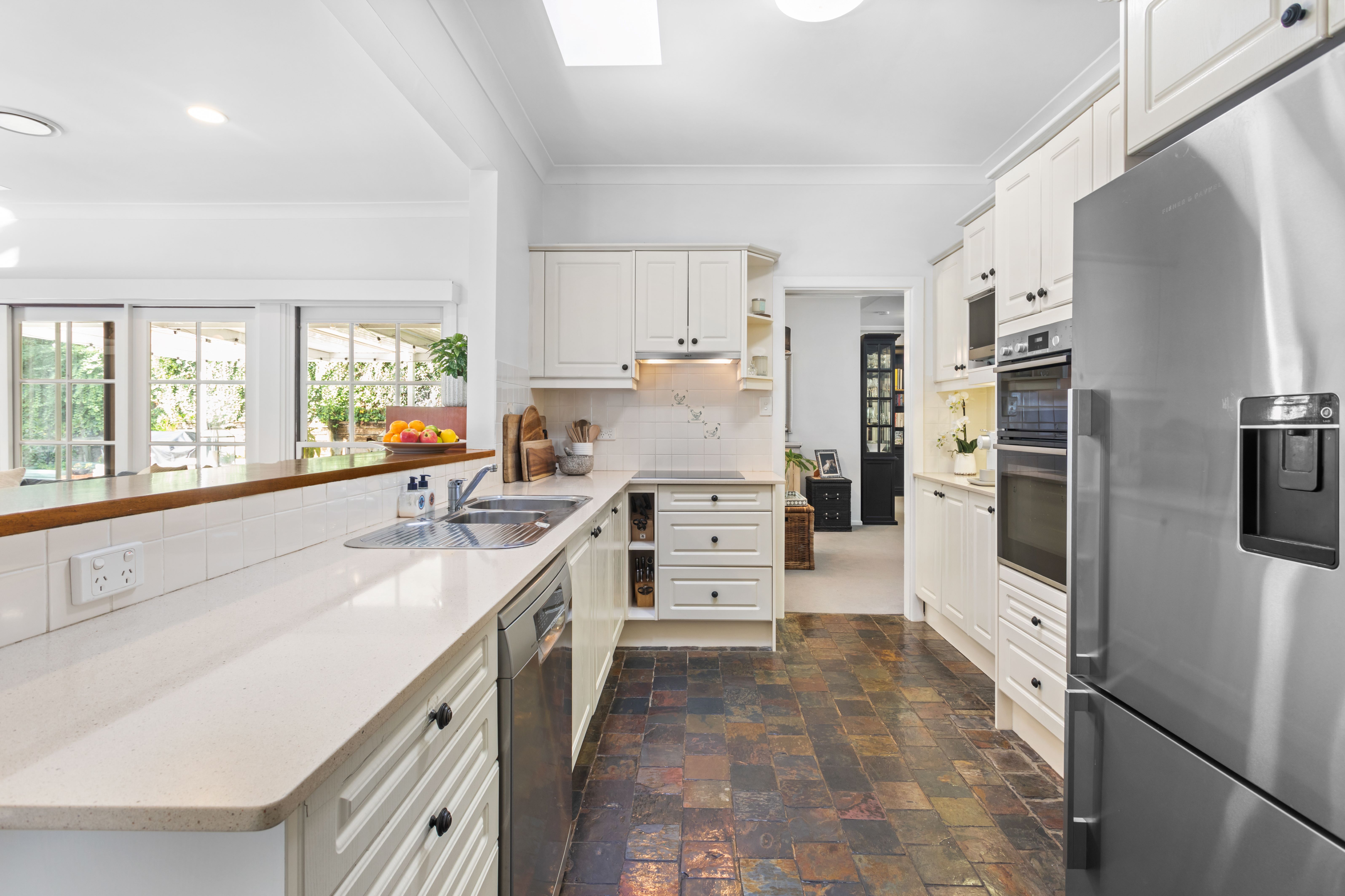 9 MARLBOROUGH PLACE, St Ives NSW 2075 - Image 1