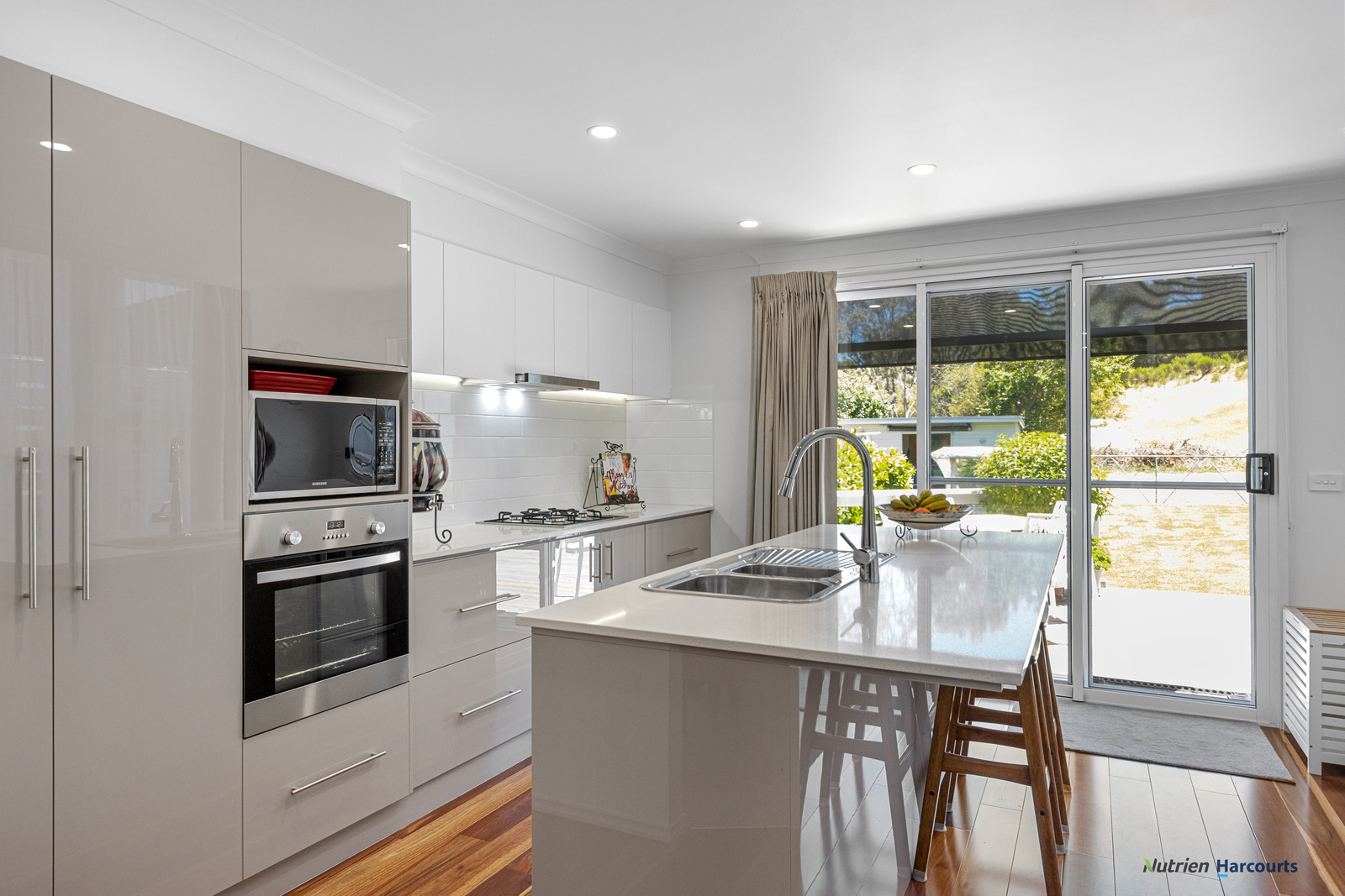 25 FIFTH STREET, Eildon VIC 3713 - Image 3
