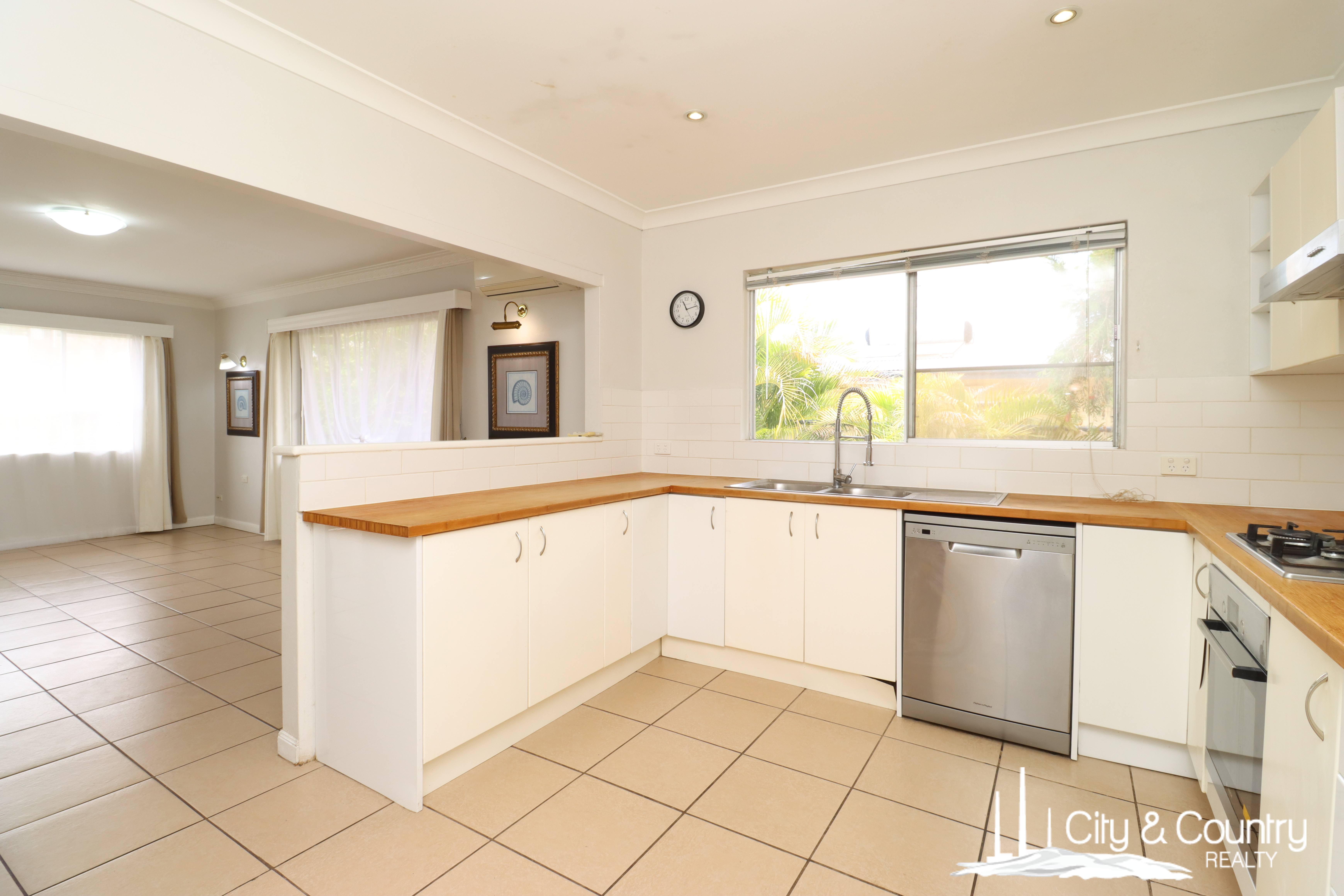 95 Spence Street, The Gap, QLD 4825 - Image 2