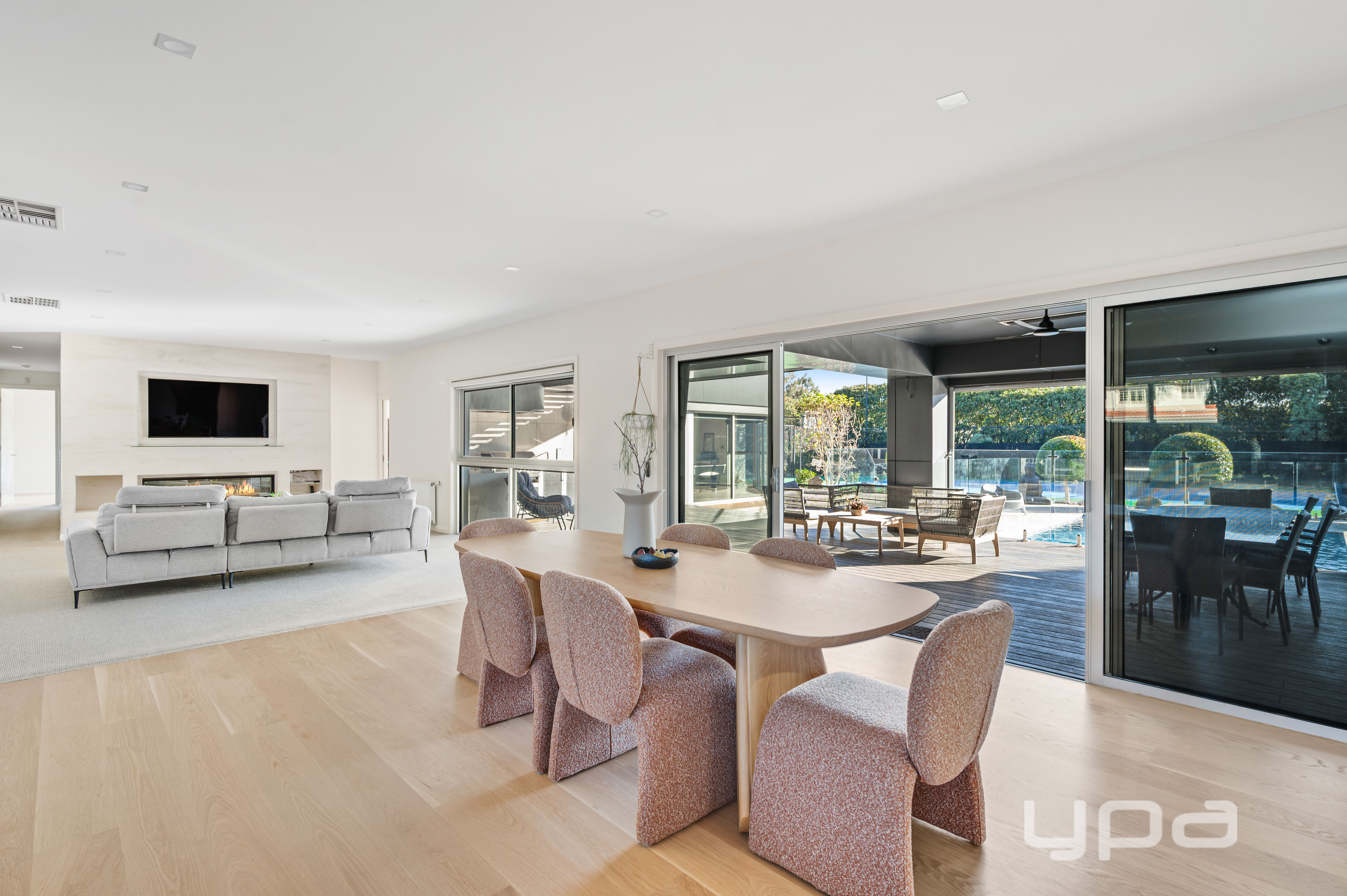 5-bedroom house at 7 Elphinstone Boulevard, Greenvale, VIC 3059, Hume, Victoria