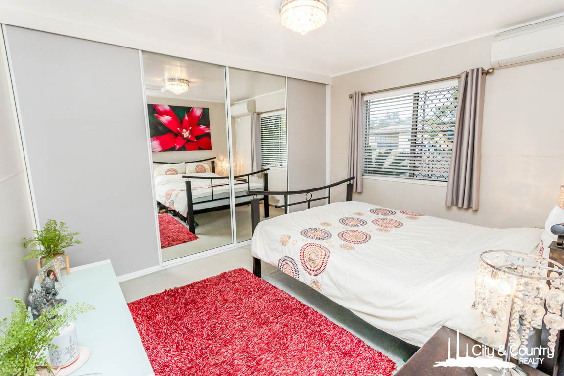 21 Moore Crescent, Mornington QLD 4825 - Image 9