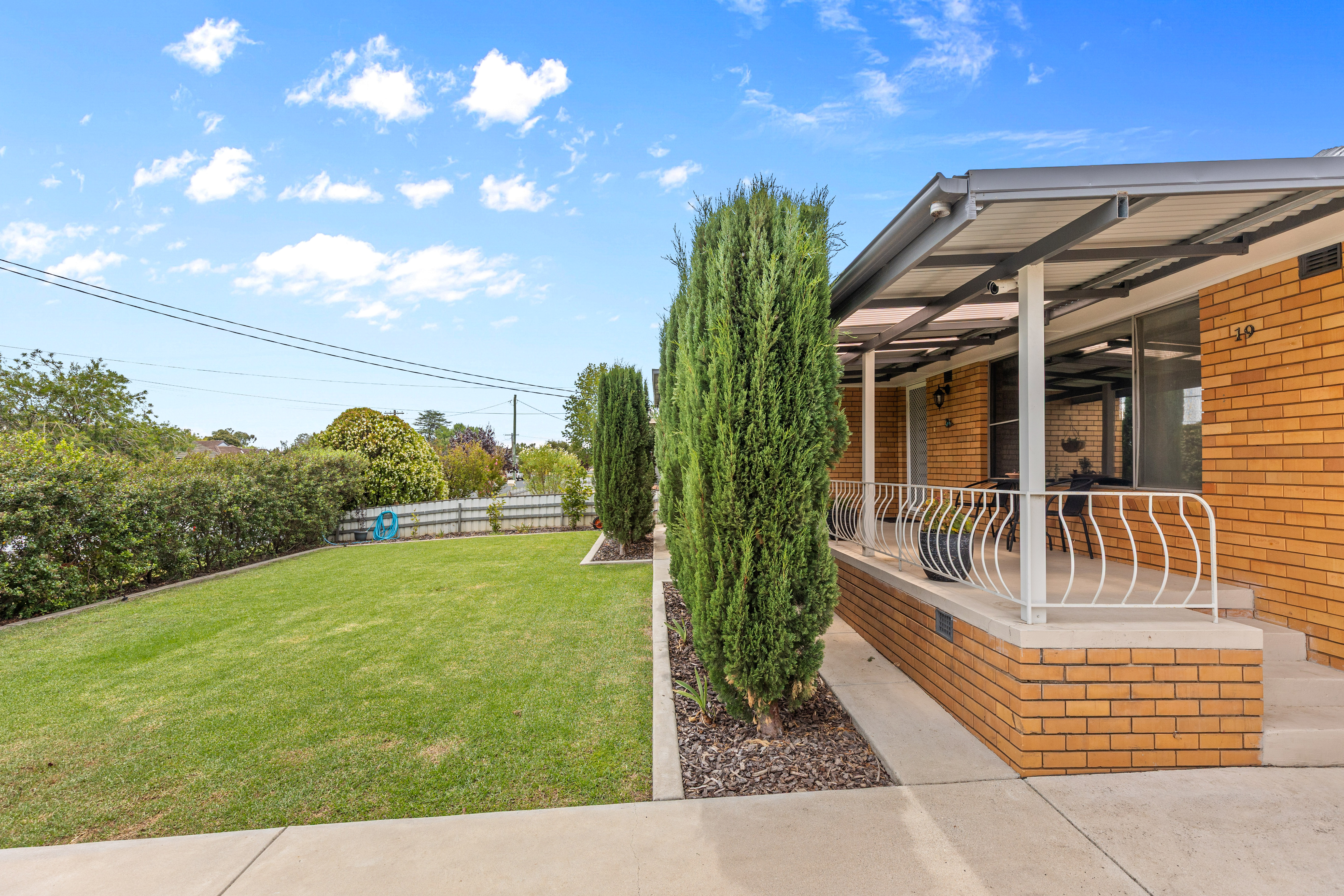 19 NIXON CRESCENT, Tolland NSW 2650 - Image 2
