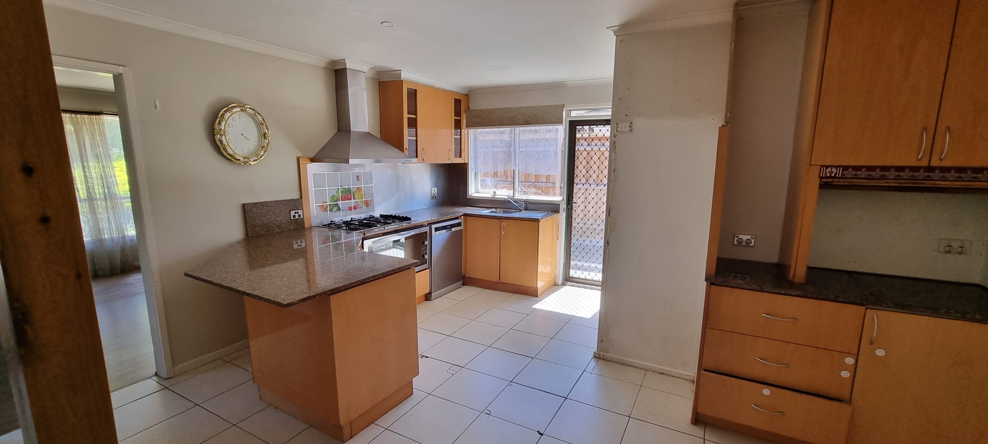 15B THIRD AVENUE, Dandenong North VIC 3175 - Image 4