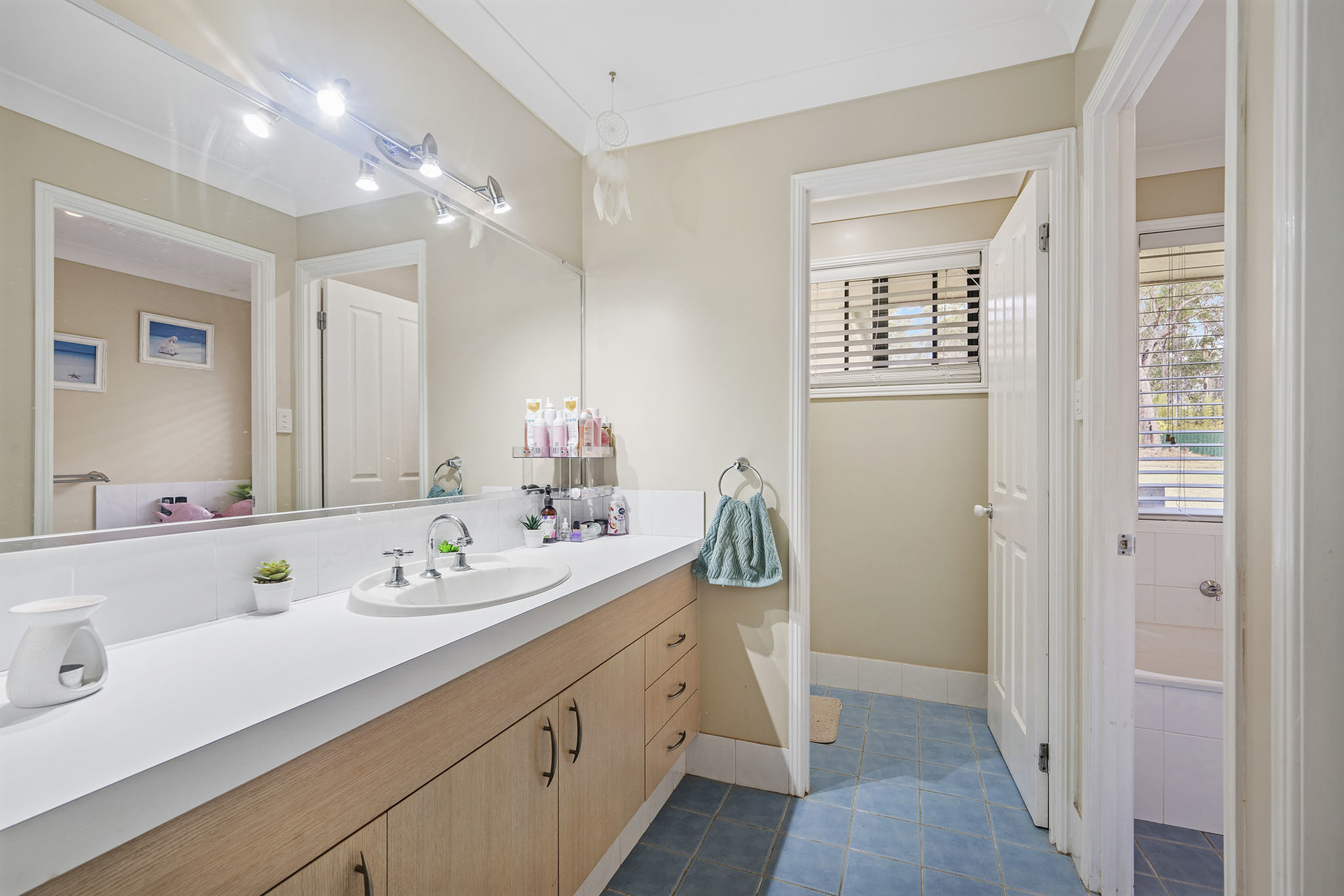 6-bedroom house at 238 Settlers Way, South Kempsey, NSW 2440, Kempsey, New South Wales