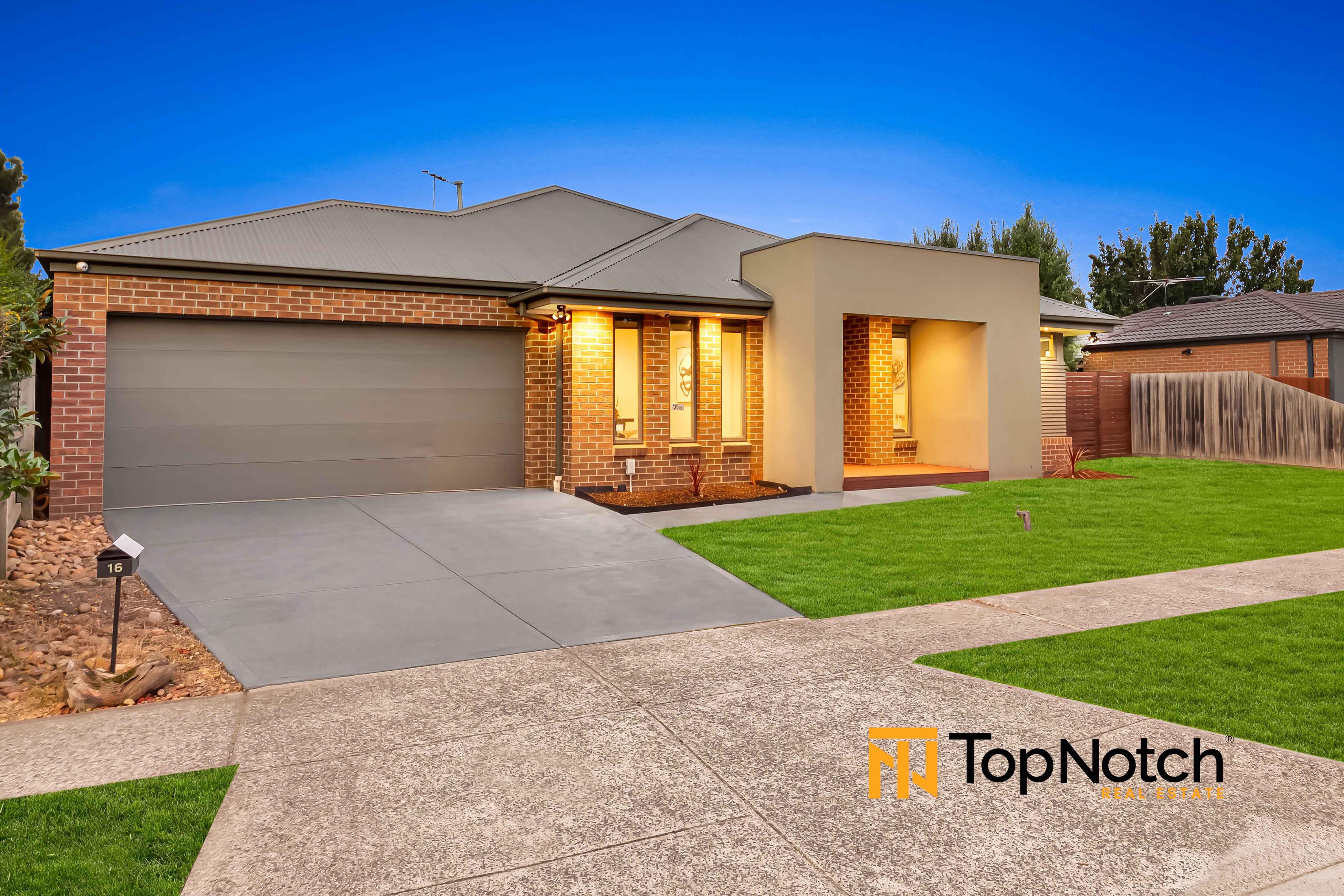 18 Sanctum Circuit, Doreen, VIC 3754 - Image 2