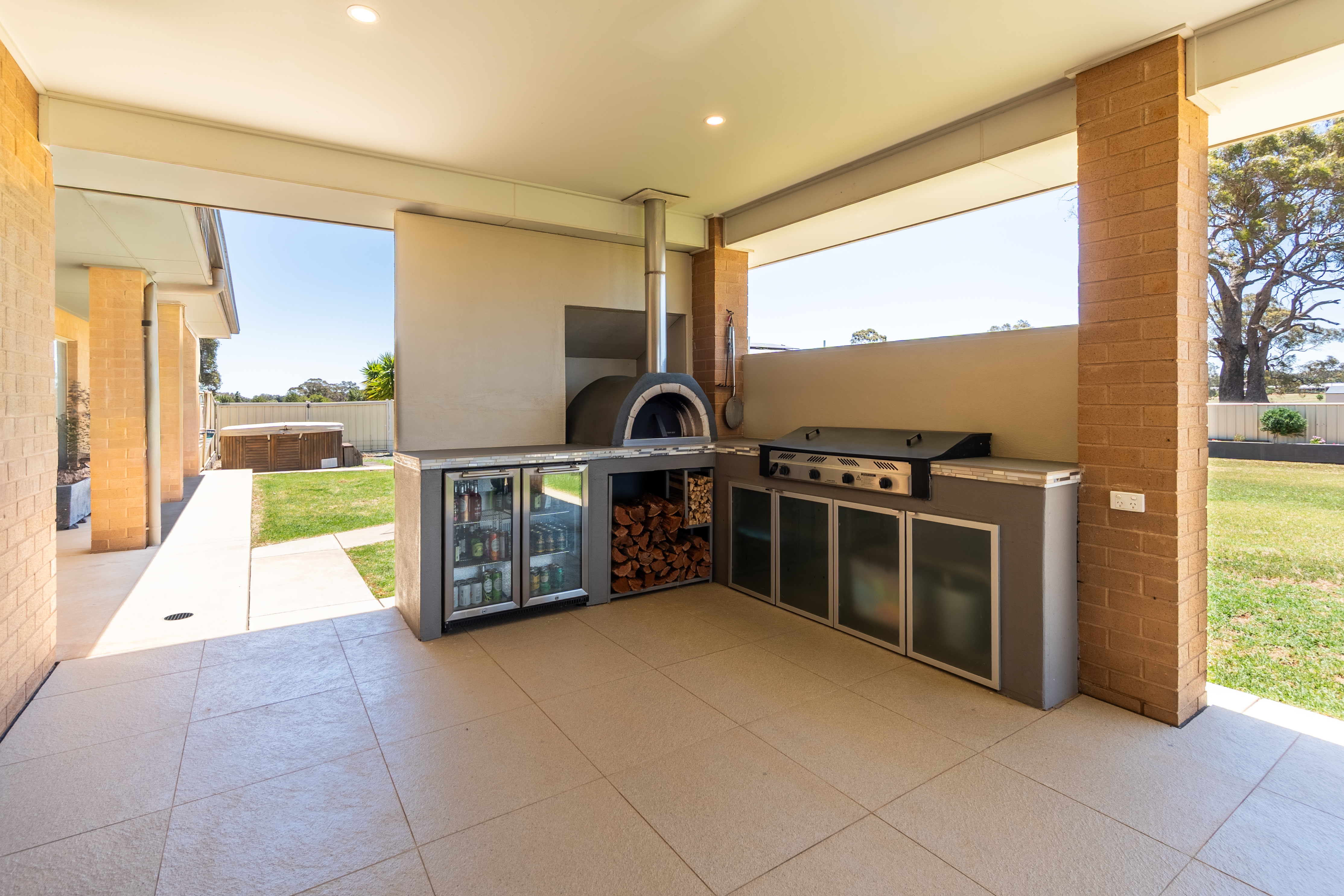 5-bedroom house at 9 Evatt Street, Temora, NSW 2666, Temora, New South Wales