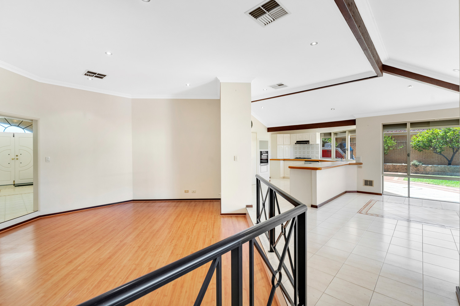 63 DUCHART WAY, Coogee WA 6166 - Image 9