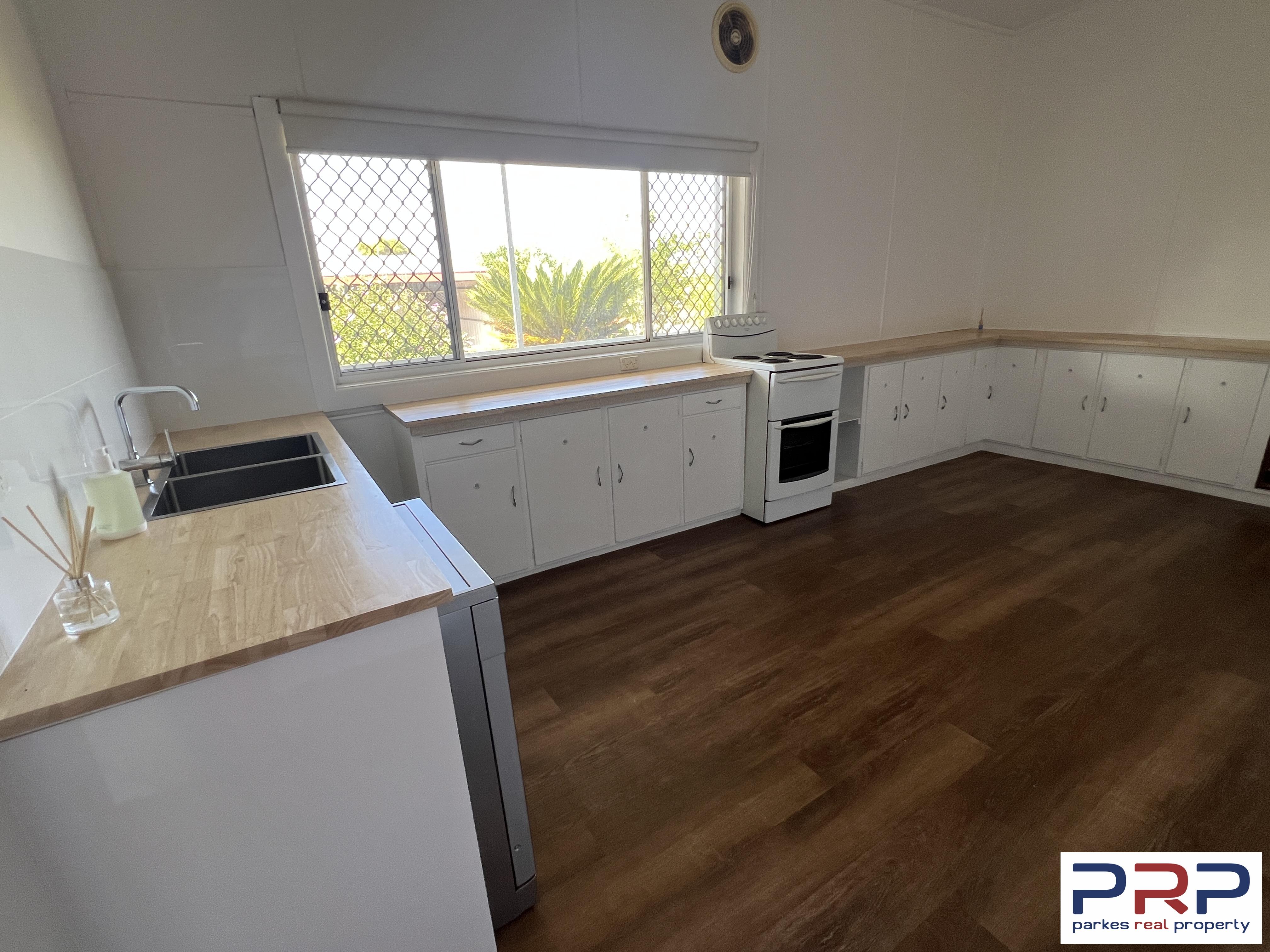 3-bedroom house at 7 Mitchell Street, Parkes, NSW 2870, Parkes, New South Wales