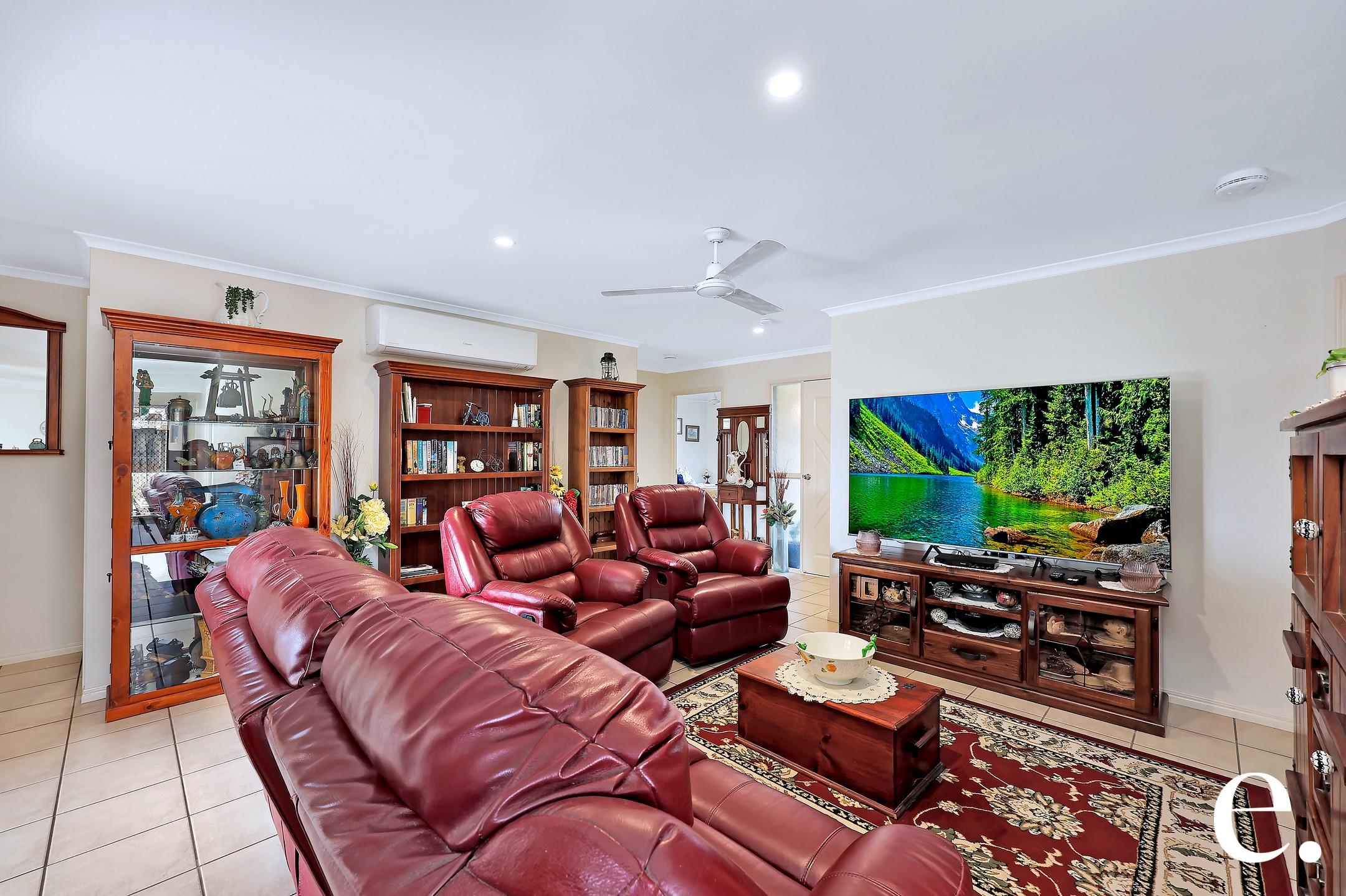 44 PARADISE AVENUE, Thabeban QLD 4670 - Image 4
