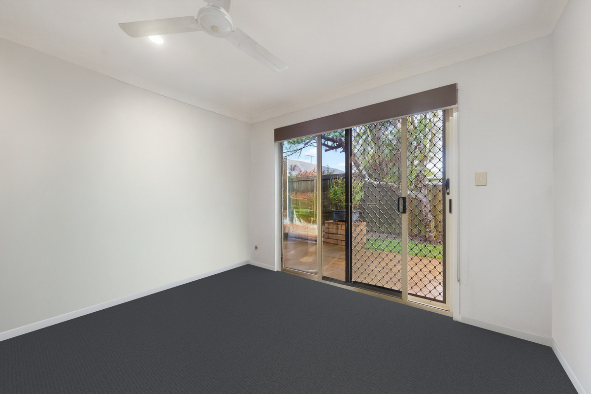 6 SOUTHERDEN DRIVE, North Lakes QLD 4509 - Image 10