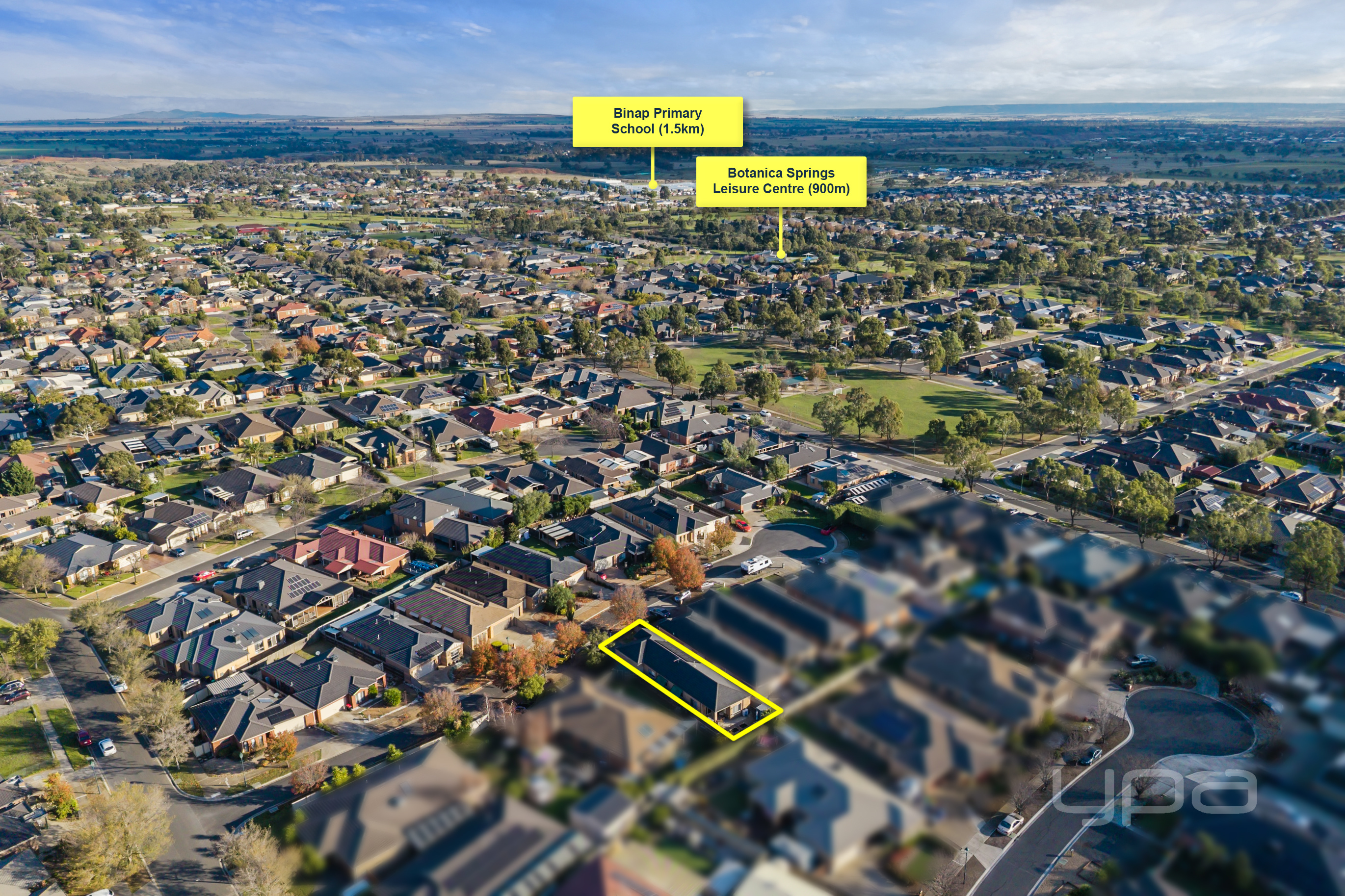 4-bedroom unit at 2/10 Drysdale Place, Brookfield, VIC 3338, Melton, Victoria