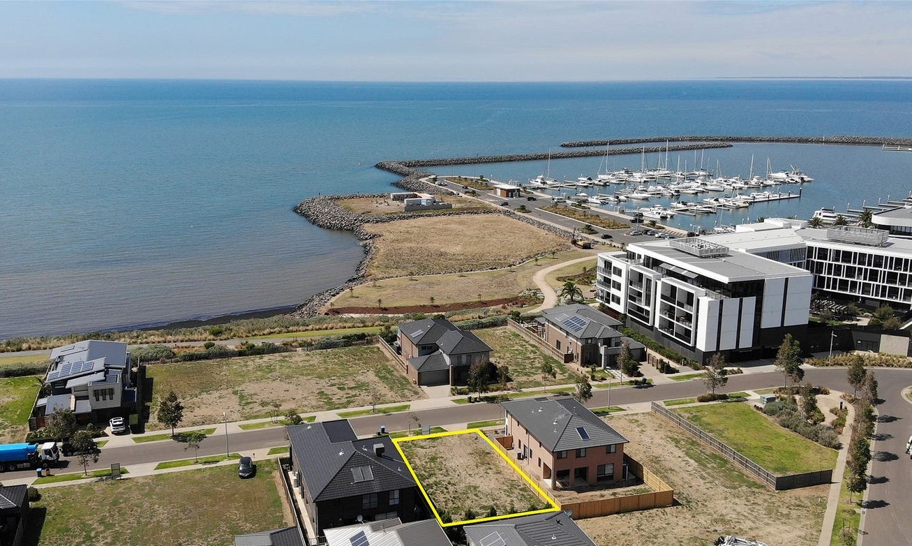 1-bedroom unit at 13 Starboard Way, Werribee South, VIC 3030, Wyndham, Victoria