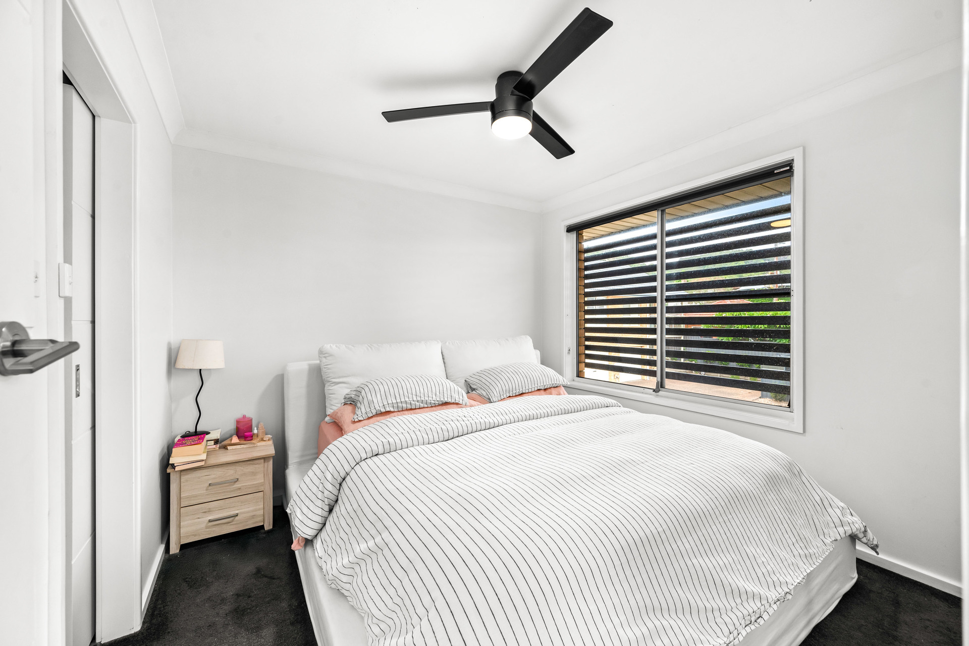 1-bedroom unit at 2/226 The Esplanade, Speers Point, NSW 2284, Lake Macquarie, New South Wales