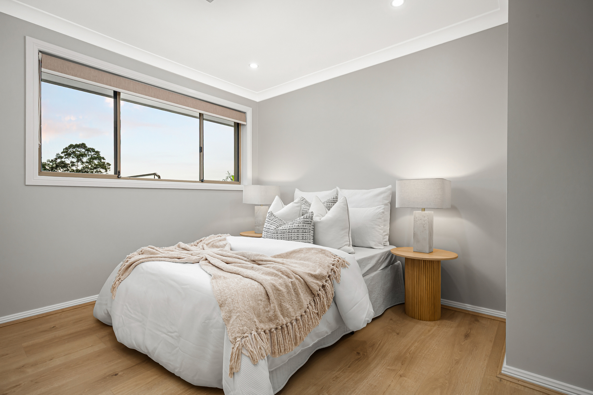 5-bedroom house at 33 Mariner Crescent, Abbotsbury, NSW 2176, Fairfield, New South Wales