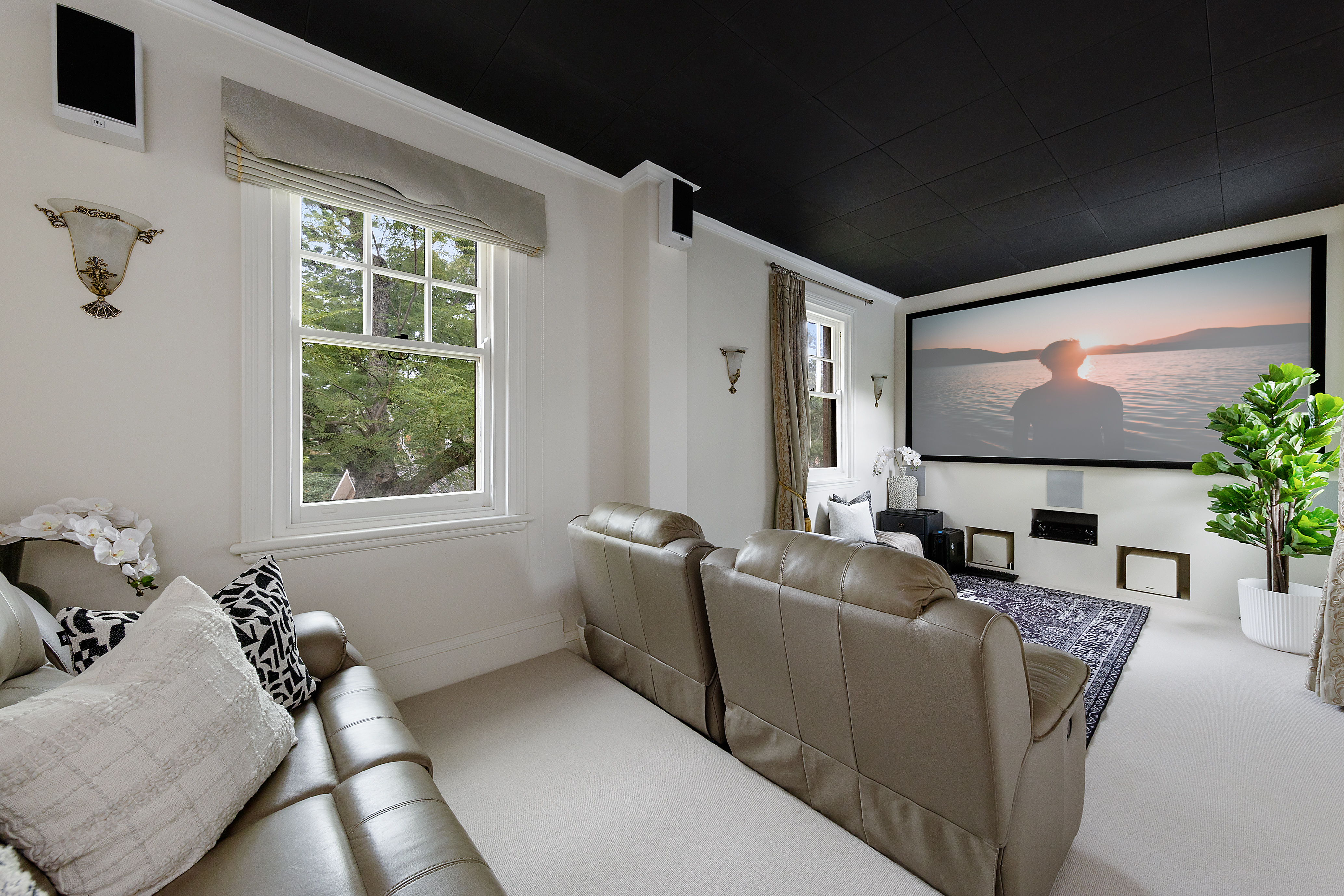 5-bedroom house at 4 ILLOURA AVENUE, Wahroonga NSW 2076, Ku-Ring-Gai, New South Wales