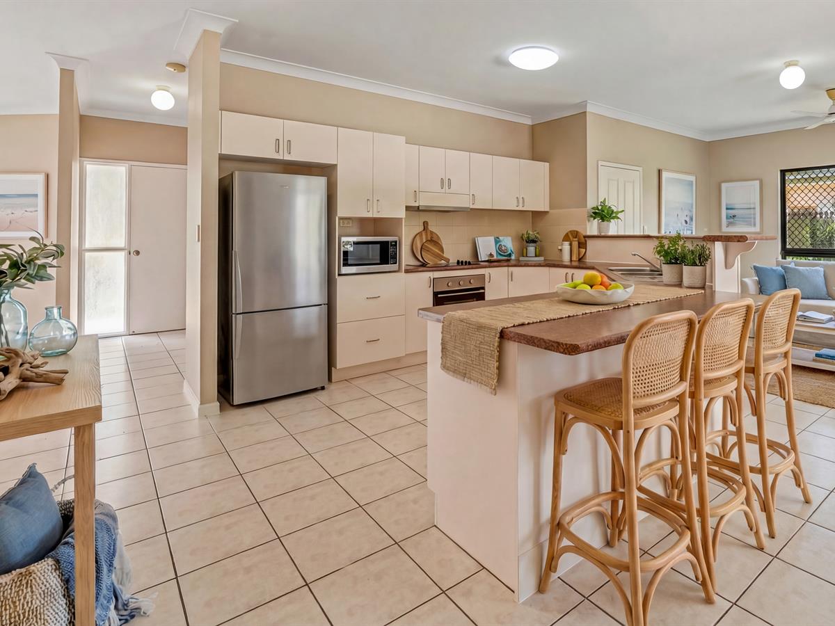 44 Wills Street, Brinsmead, QLD 4870 - Image 1