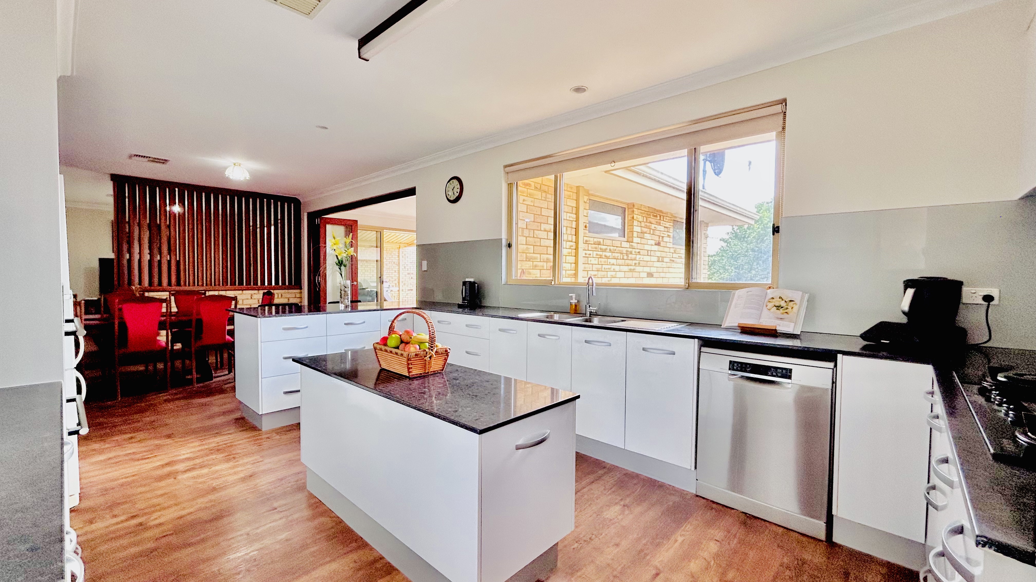 23 CHALLENGER DRIVE, Thornlie WA 6108 - Image 5
