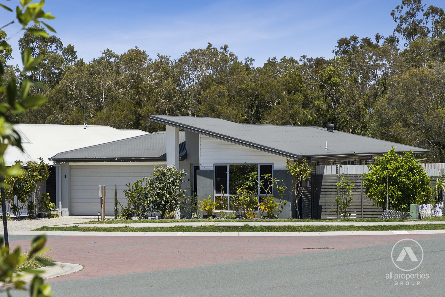 92 Chambers Ridge Boulevard, Park Ridge, QLD 4125 - Image 1