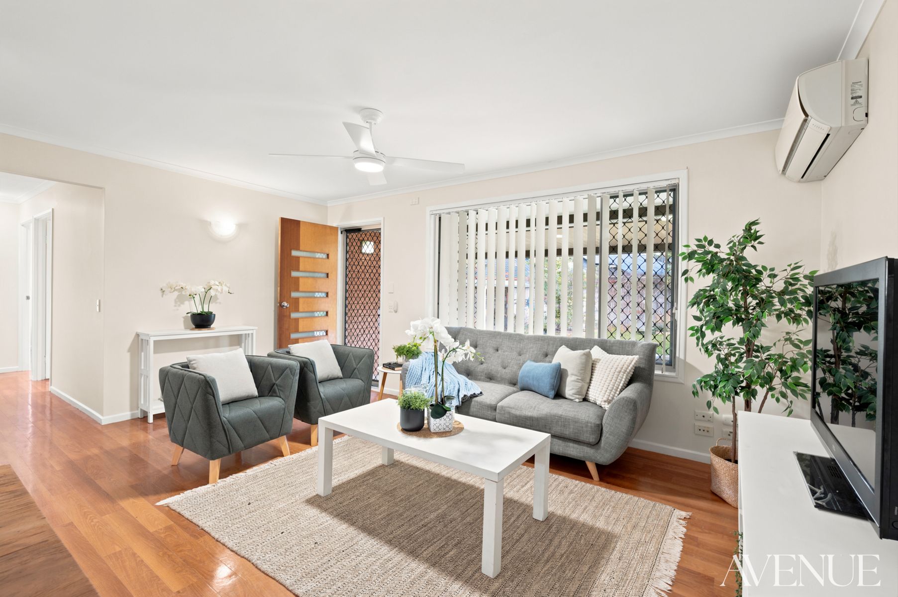 18 Eugene Street, Boronia Heights, QLD 4124 - Image 2