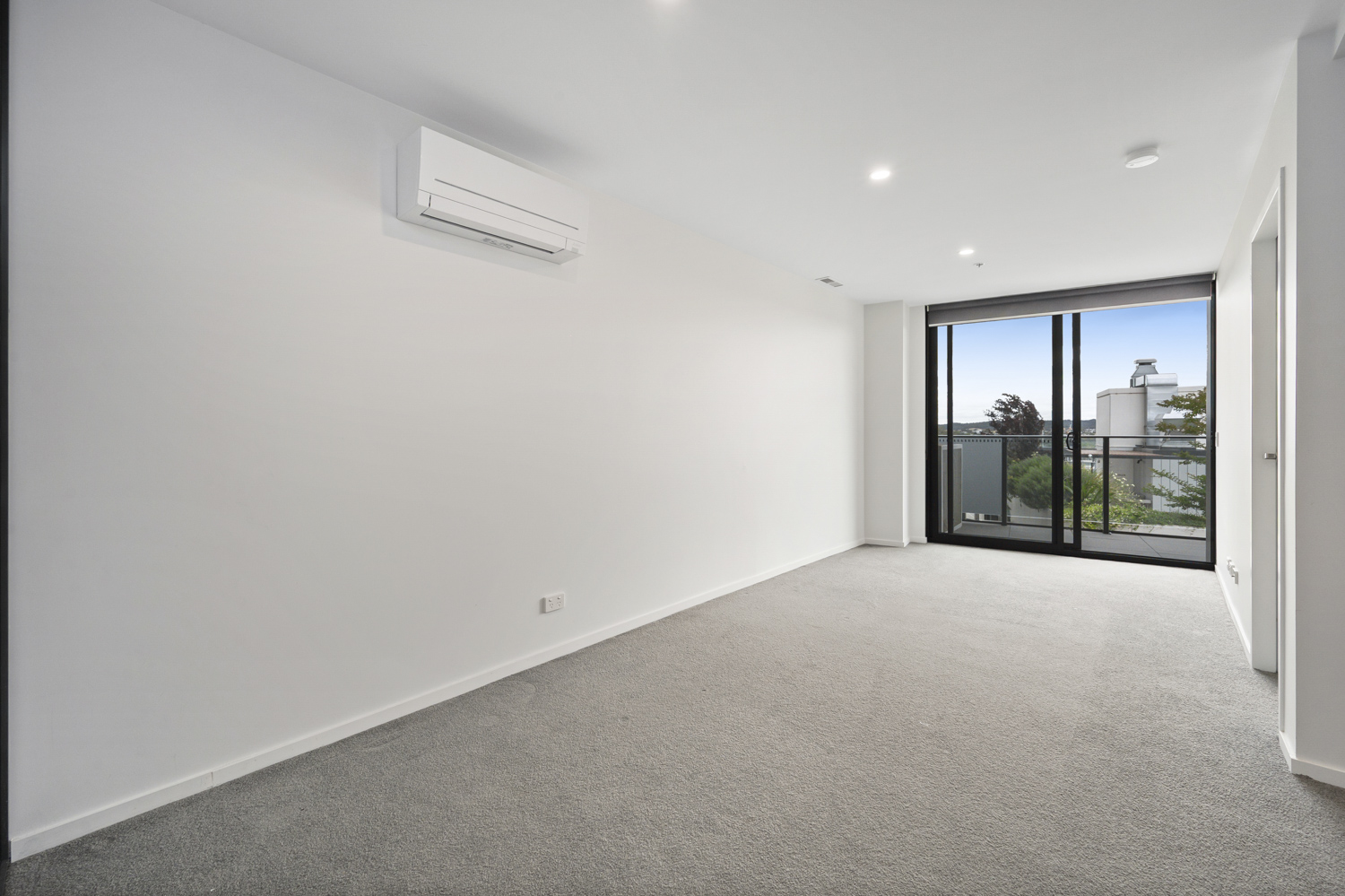 716/90 Swain Street, Gungahlin, Act, 2912 - Image 2