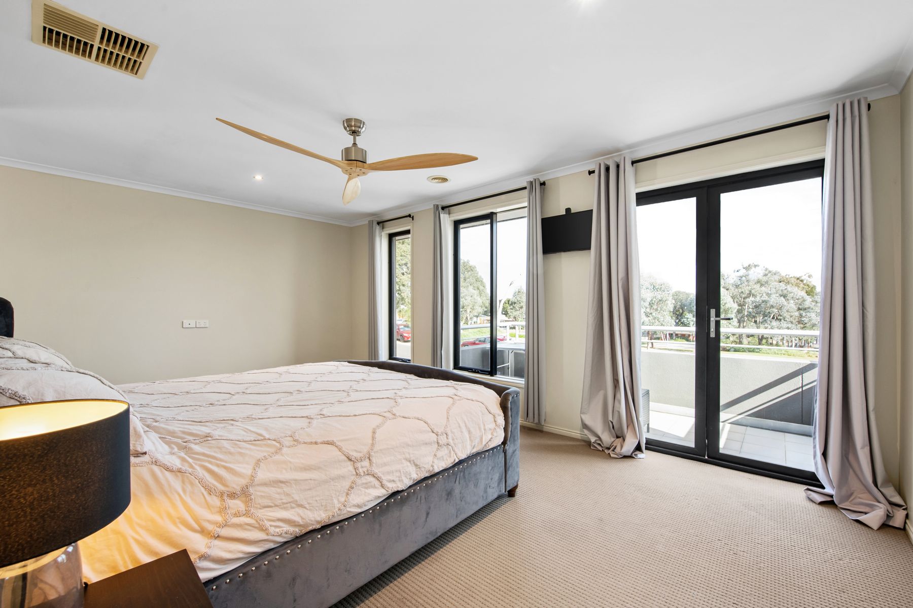 4-bedroom house at 8 TUNUNGA CIRCUIT, Kangaroo Flat VIC 3555, Greater Bendigo, Victoria