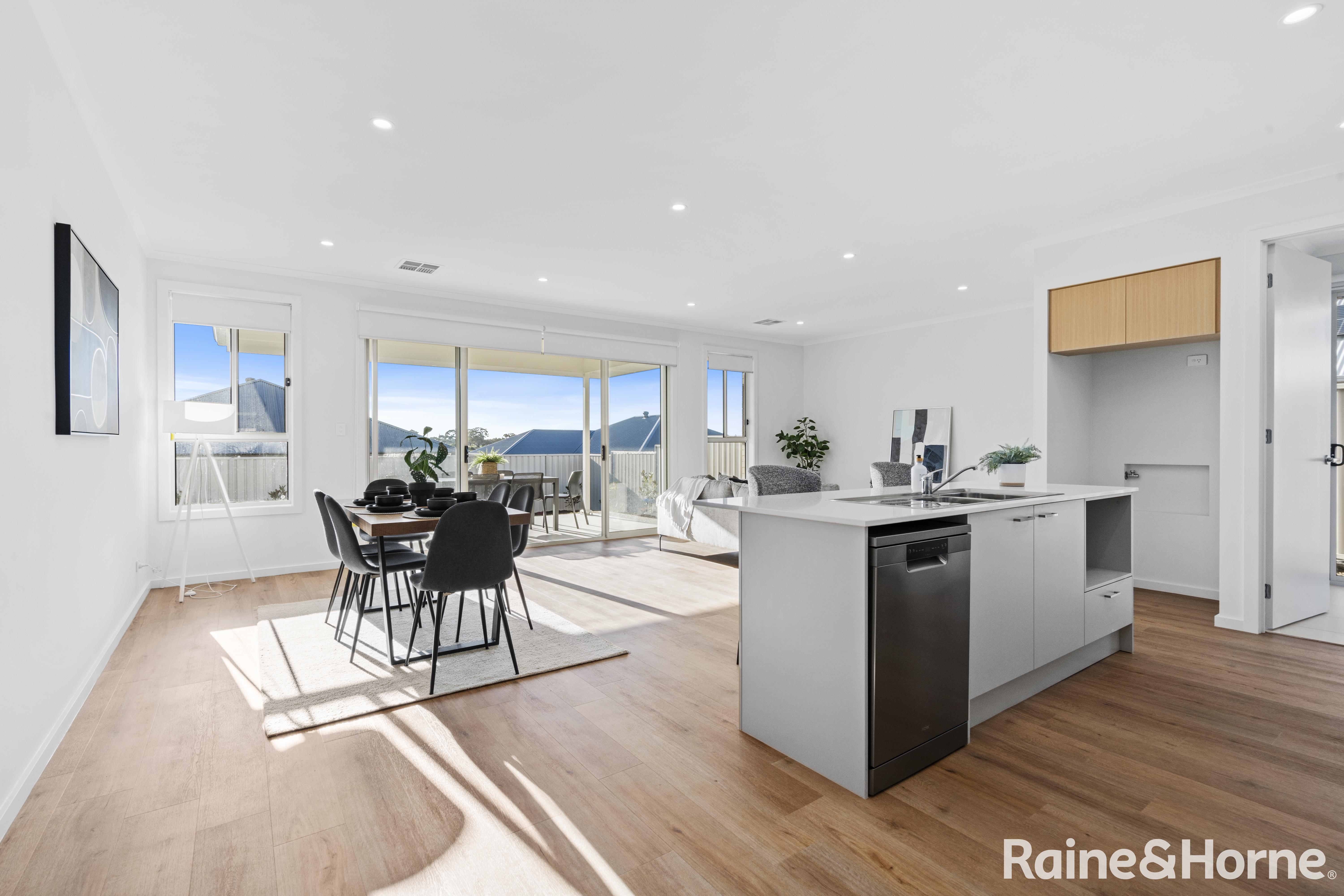 4-bedroom house at 8 Badcoe Crescent, Strathalbyn, SA 5255, Alexandrina, South Australia