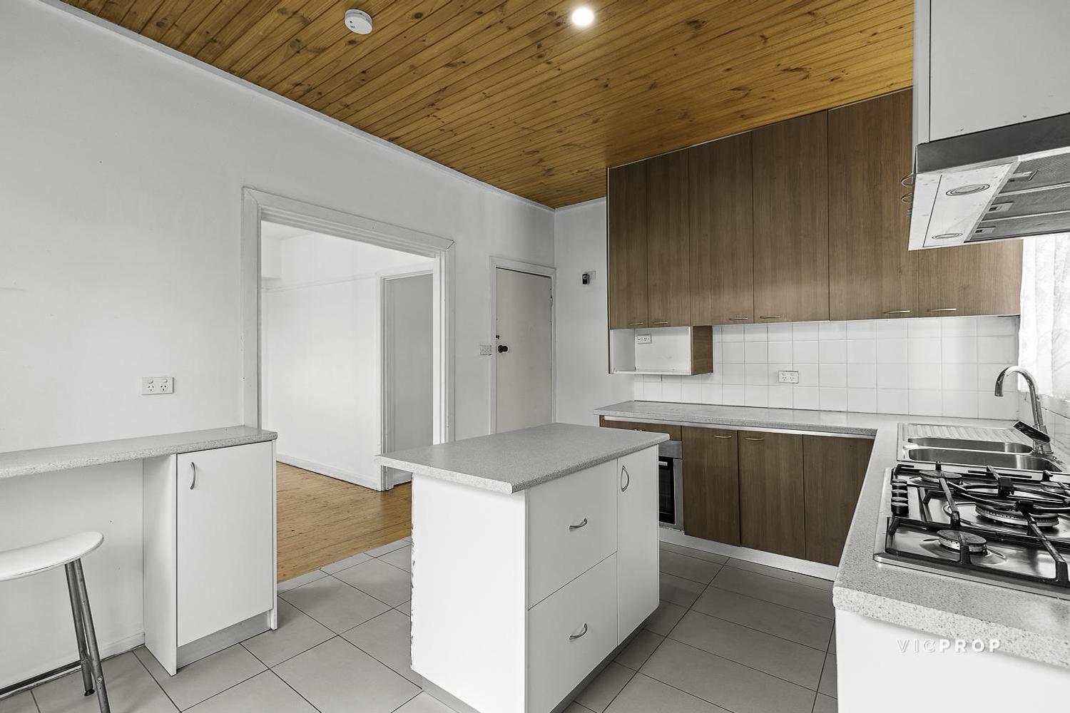 3-bedroom house at 2/13 North Crescent, Heidelberg West, VIC 3081, Banyule, Victoria