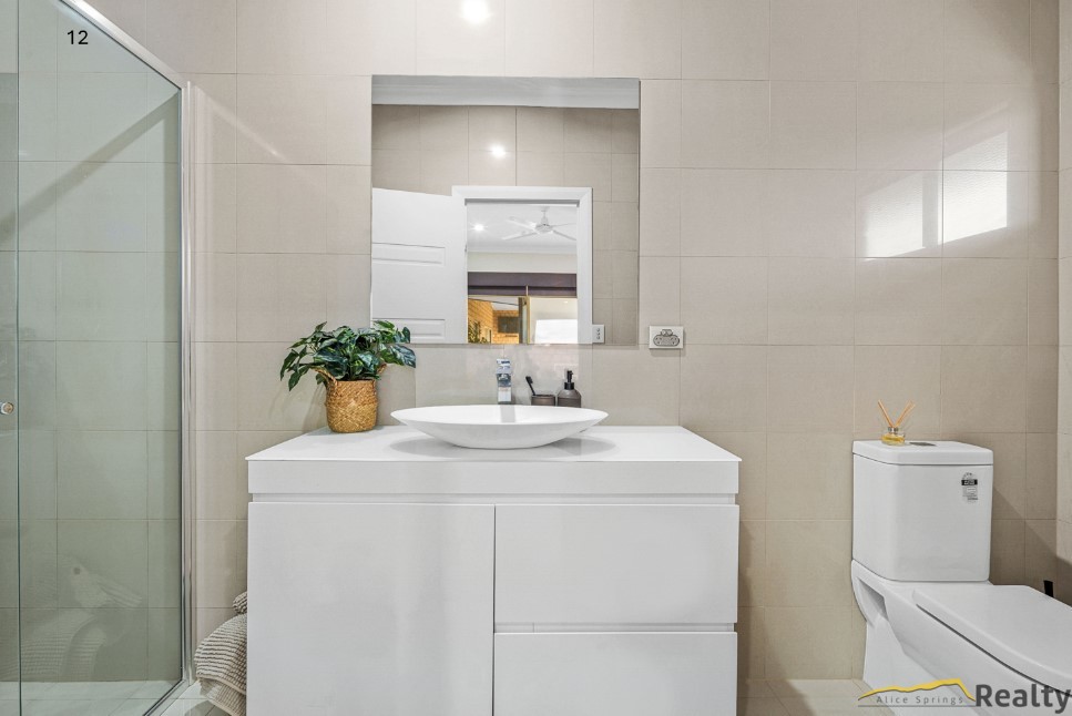 9-bedroom house at 19 Cotterill Road, Ross, NT 0873, Alice Springs, Northern Territory