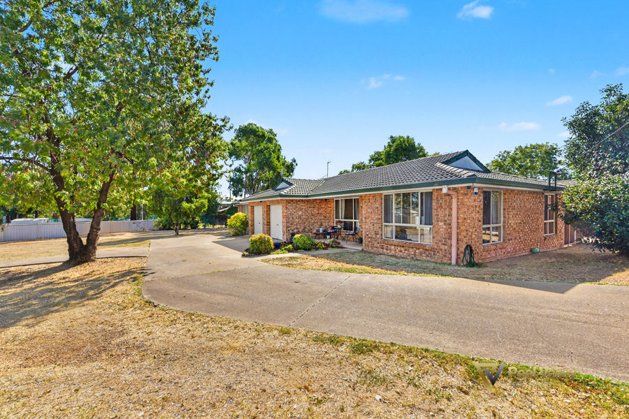 4-bedroom unit at 1/24 Nancy Street, South Tamworth, NSW 2340, Tamworth, New South Wales