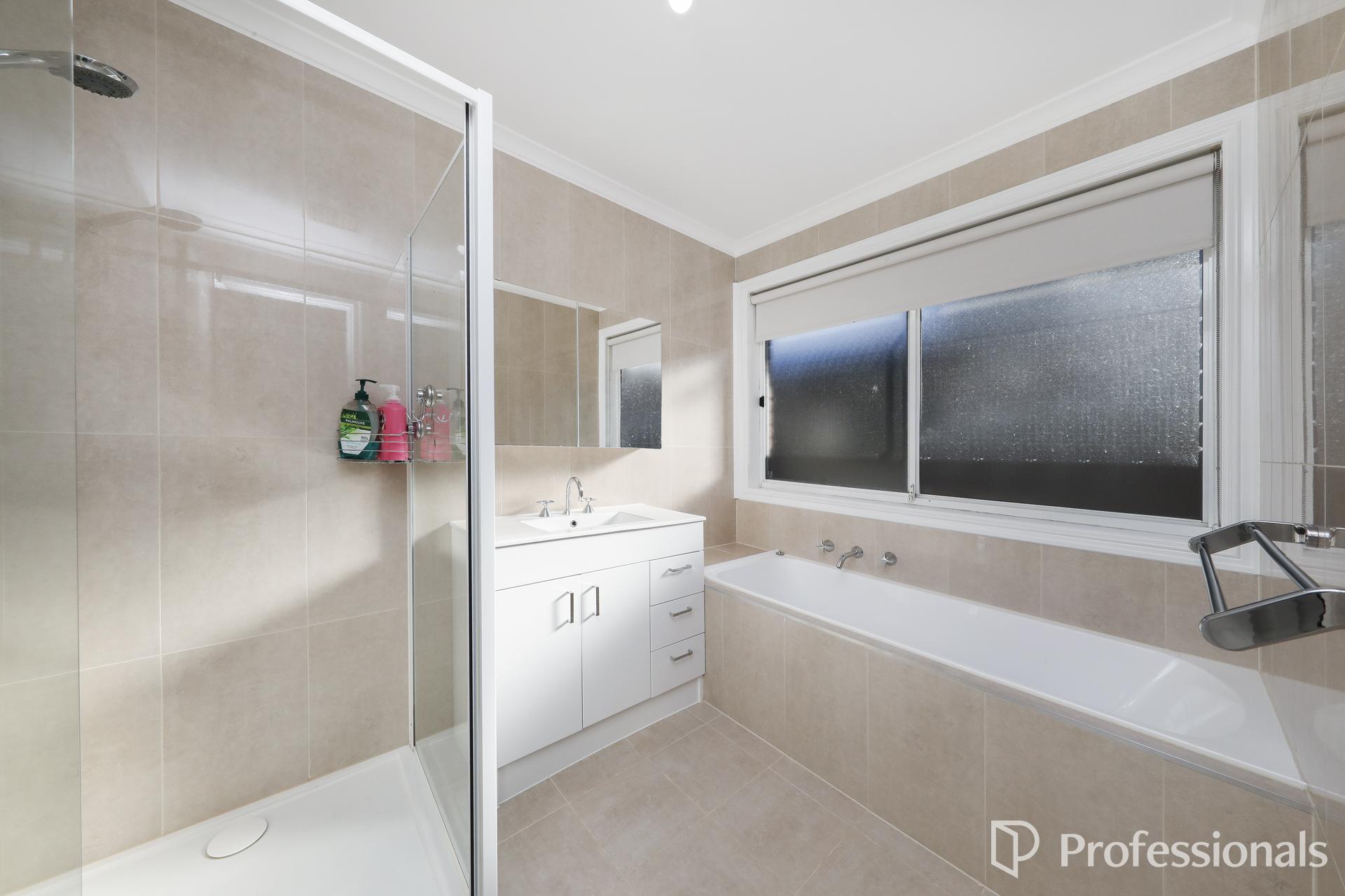 4-bedroom house at 24 TRETHOWAN AVENUE, Melton West VIC 3337, Melton, Victoria