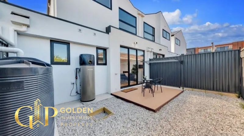 3-bedroom unit at 44 George Street, Maidstone, VIC 3012, Maribyrnong, Victoria