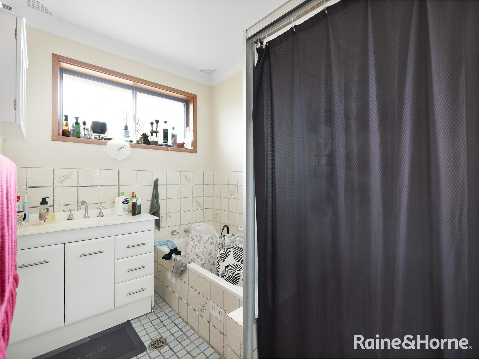 2-bedroom unit at 9/192 Lambert Street, Bathurst, NSW 2795, Bathurst, New South Wales