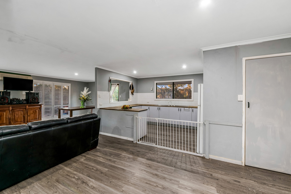 4-bedroom house at 407 Josephine Drive, Wedderburn, VIC 3518, Loddon, Victoria