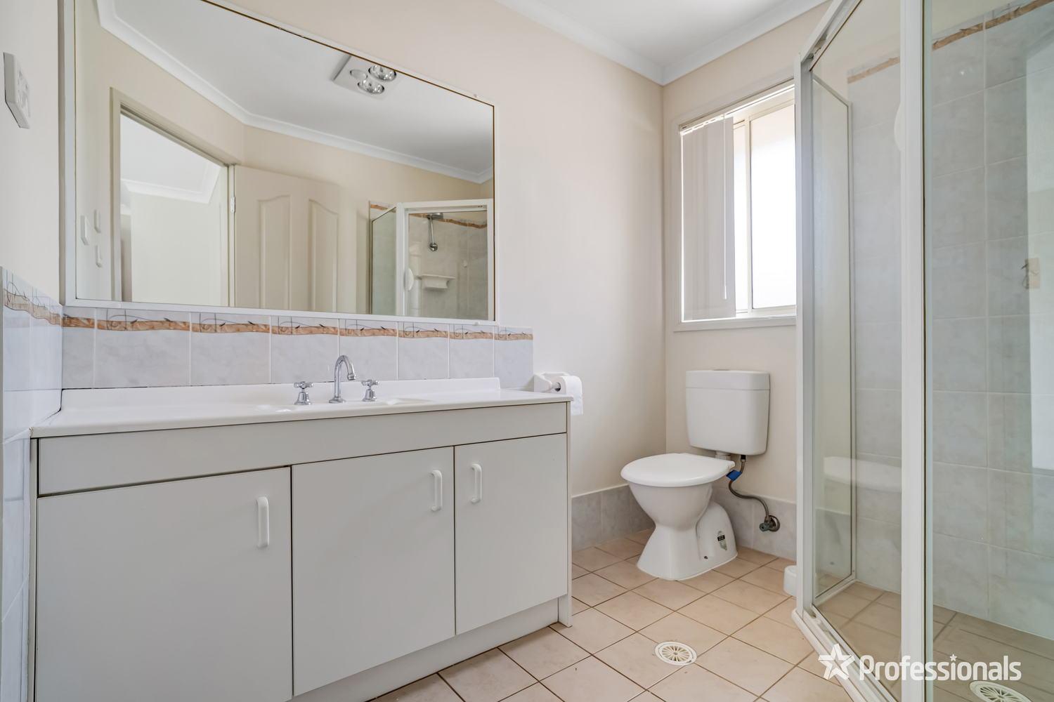 3-bedroom unit at A /9 Skellatar Stock Route, Muswellbrook, Nsw, 2333, Muswellbrook, New South Wales