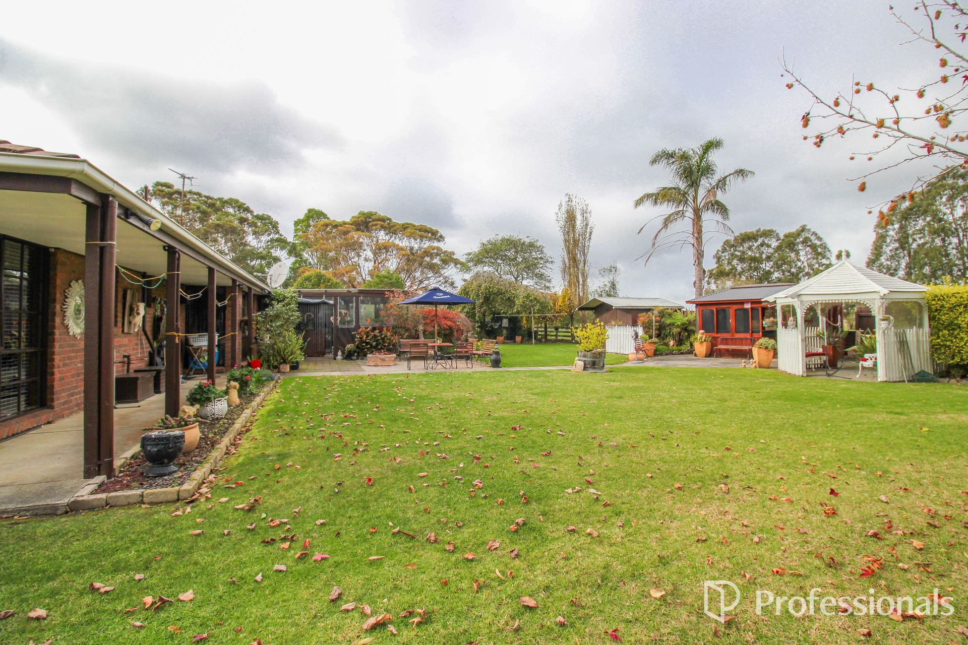 4-bedroom house at HILDALE OAKS 28 NAPIER ROAD, WON WRON VIC 3971, Wellington, Victoria