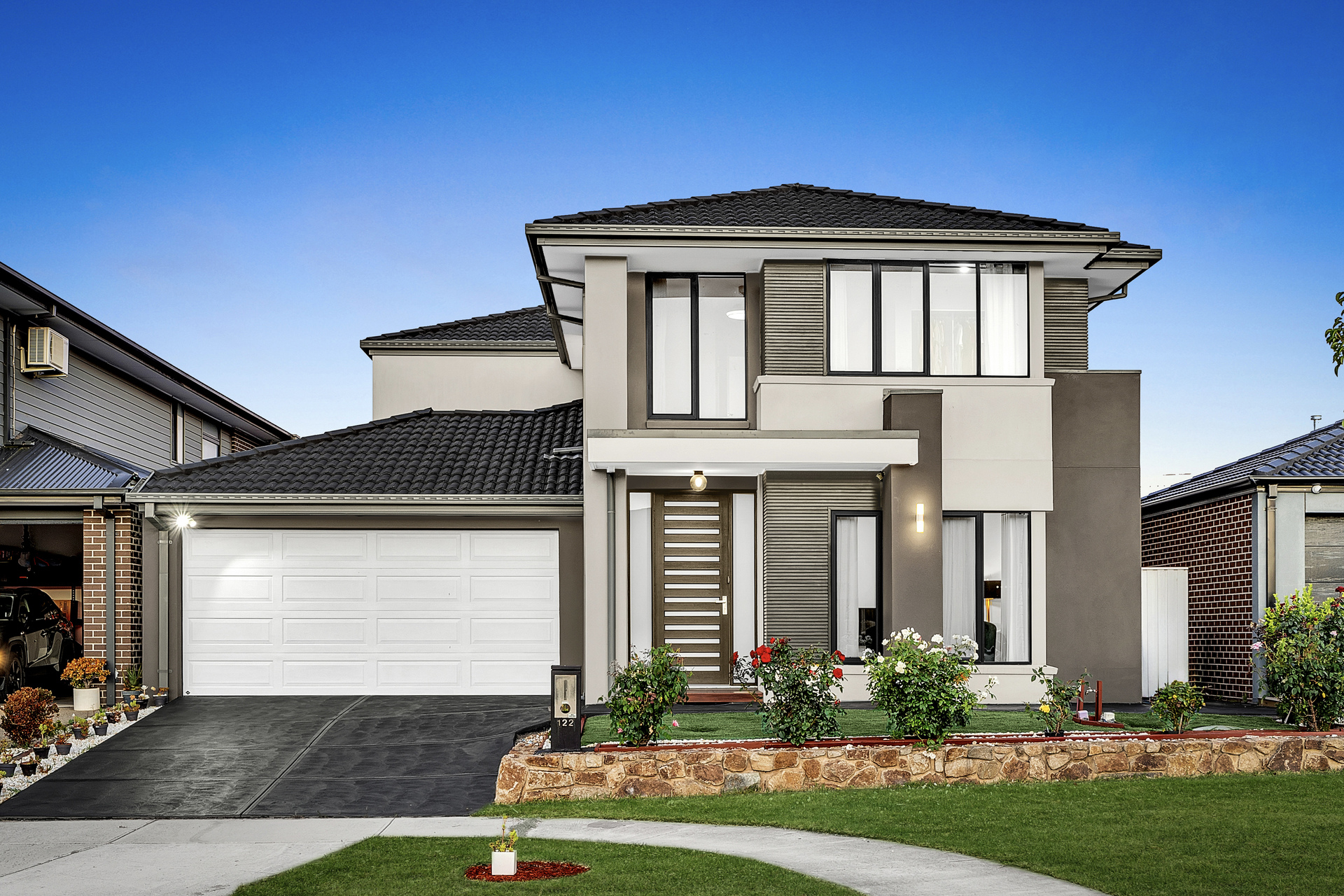 122 SILVERWATTLE DRIVE, Lyndhurst VIC 3975 - Image 2